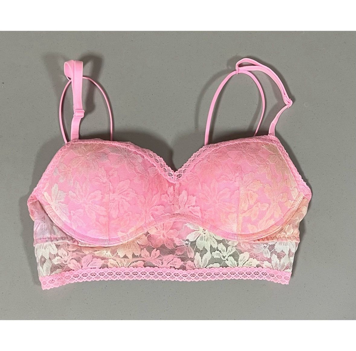 Victoria's Secret Victoria’s Secret Floral Lace Push-Up Bra Bralette Size S 🌸✨ Size S / US 4 / IT 40 - 4 Thumbnail