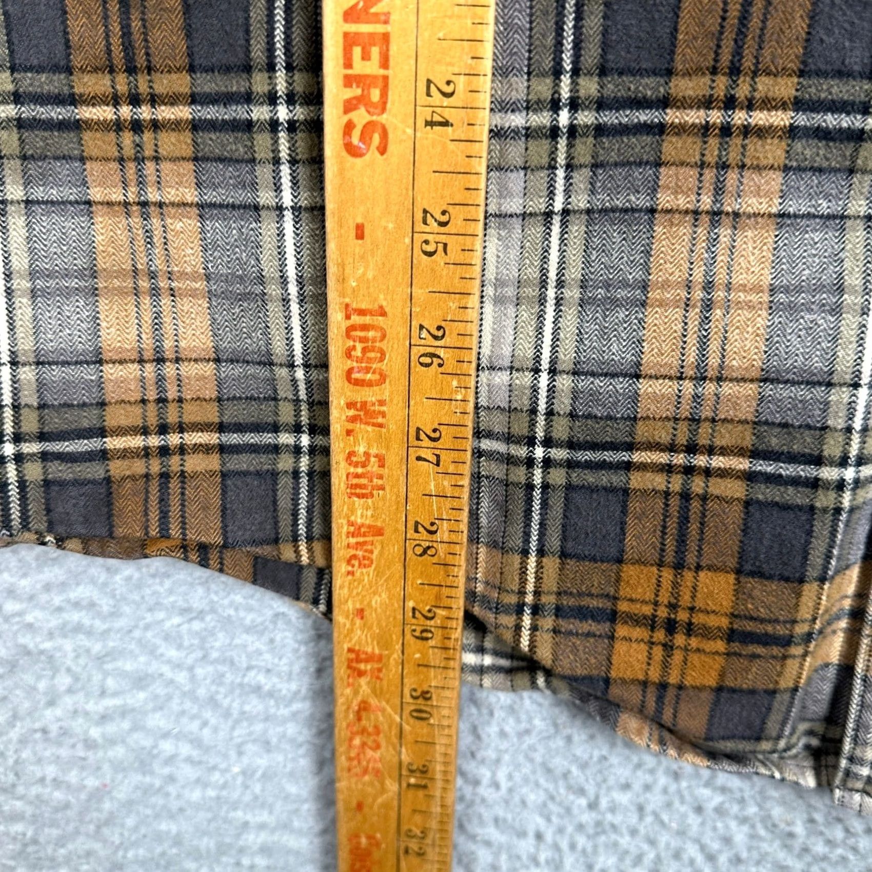Carhartt Carhartt Shirt Mens XL Brown Original Fit Flannel Button Up Plaid Workwear EUC Size US XL / EU 56 / 4 - 7 Thumbnail