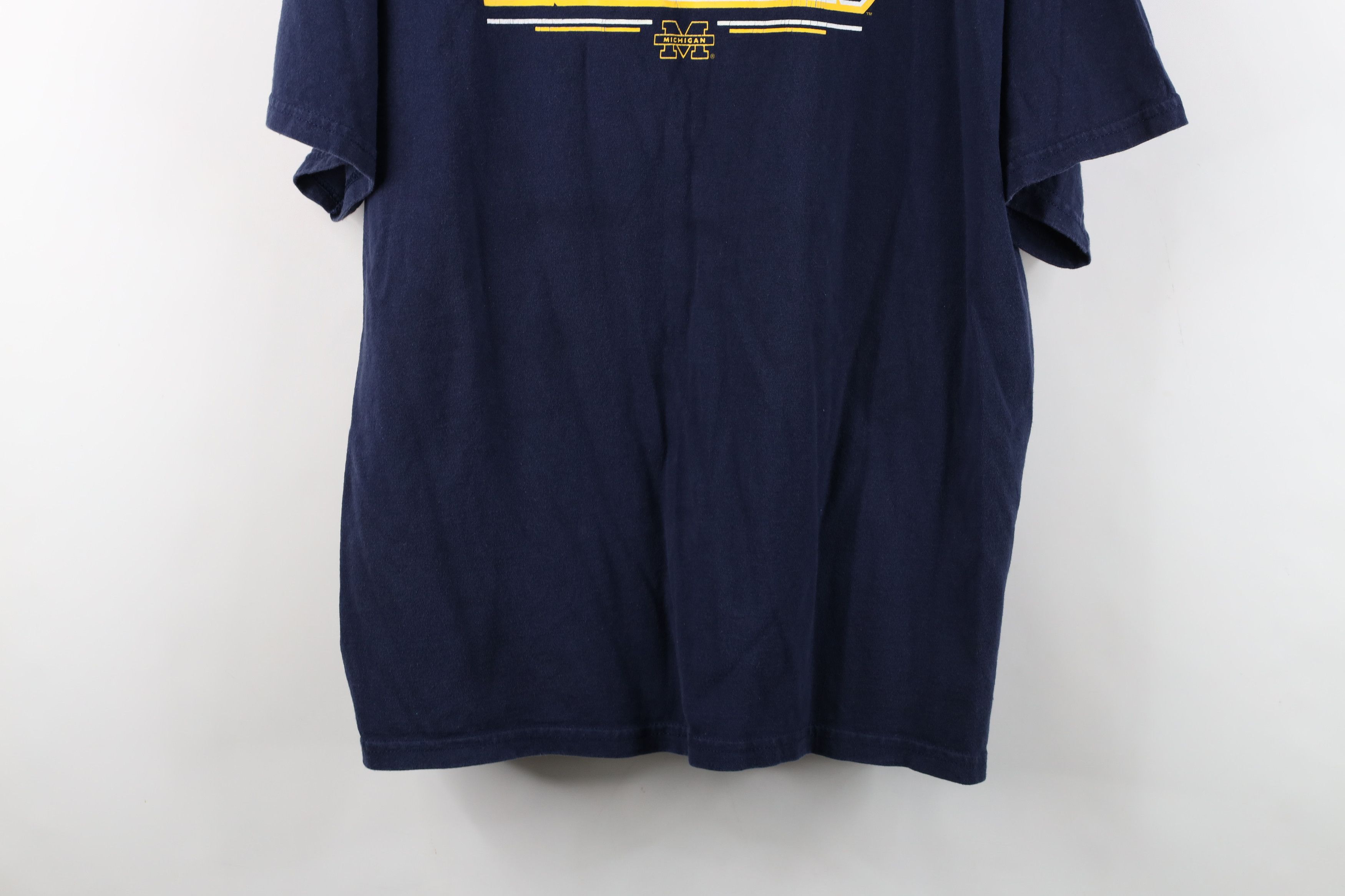 Vintage Vintage 90s University of Michigan Short Sleeve T-Shirt Size US XL / EU 56 / 4 - 3 Thumbnail