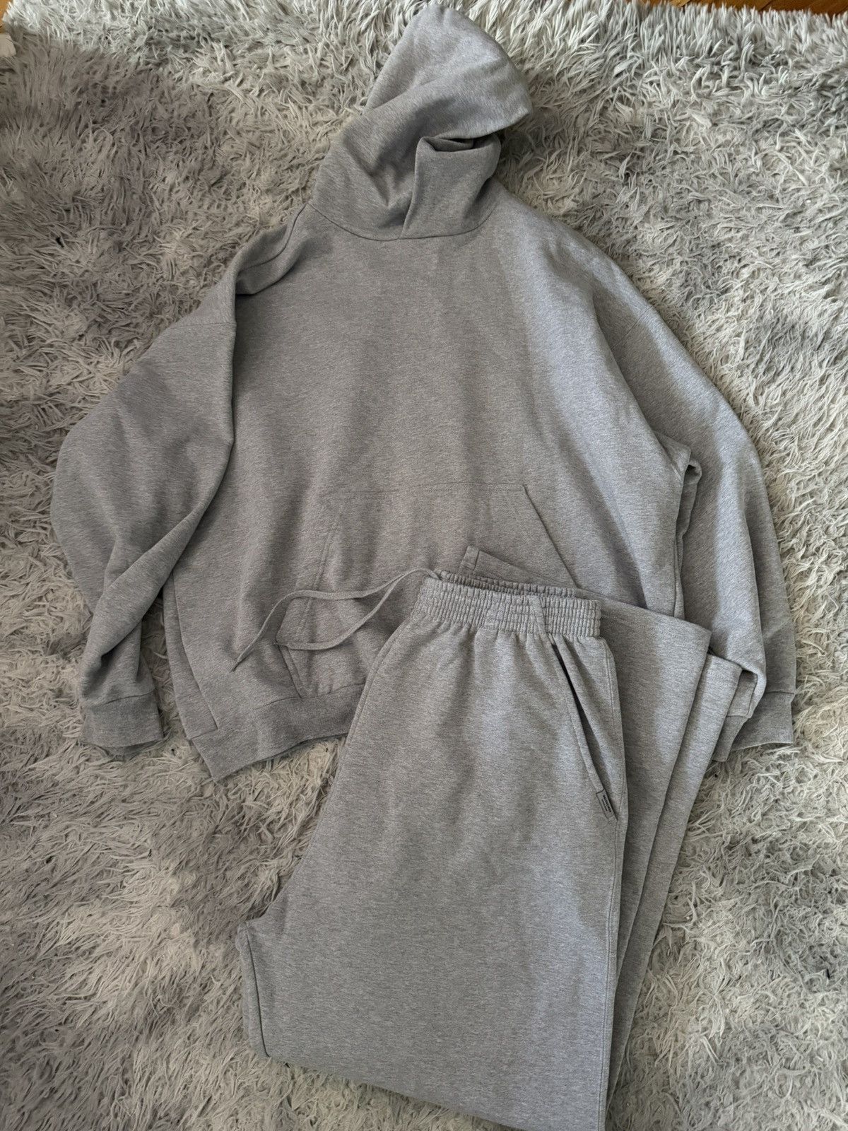 Balenciaga sport suit Size US 34 / EU 50 - 1 Thumbnail
