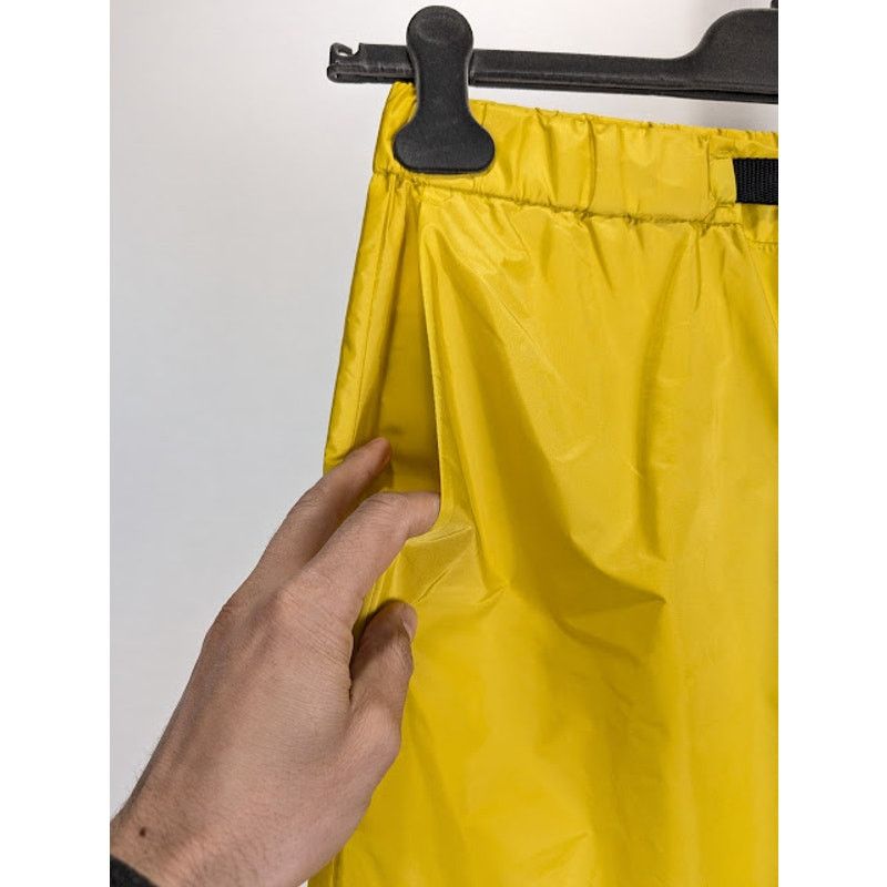 Prada o1rshd1 Re-Nylon Piuma Trousers in Yellow Size US 30 / EU 46 - 8 Thumbnail