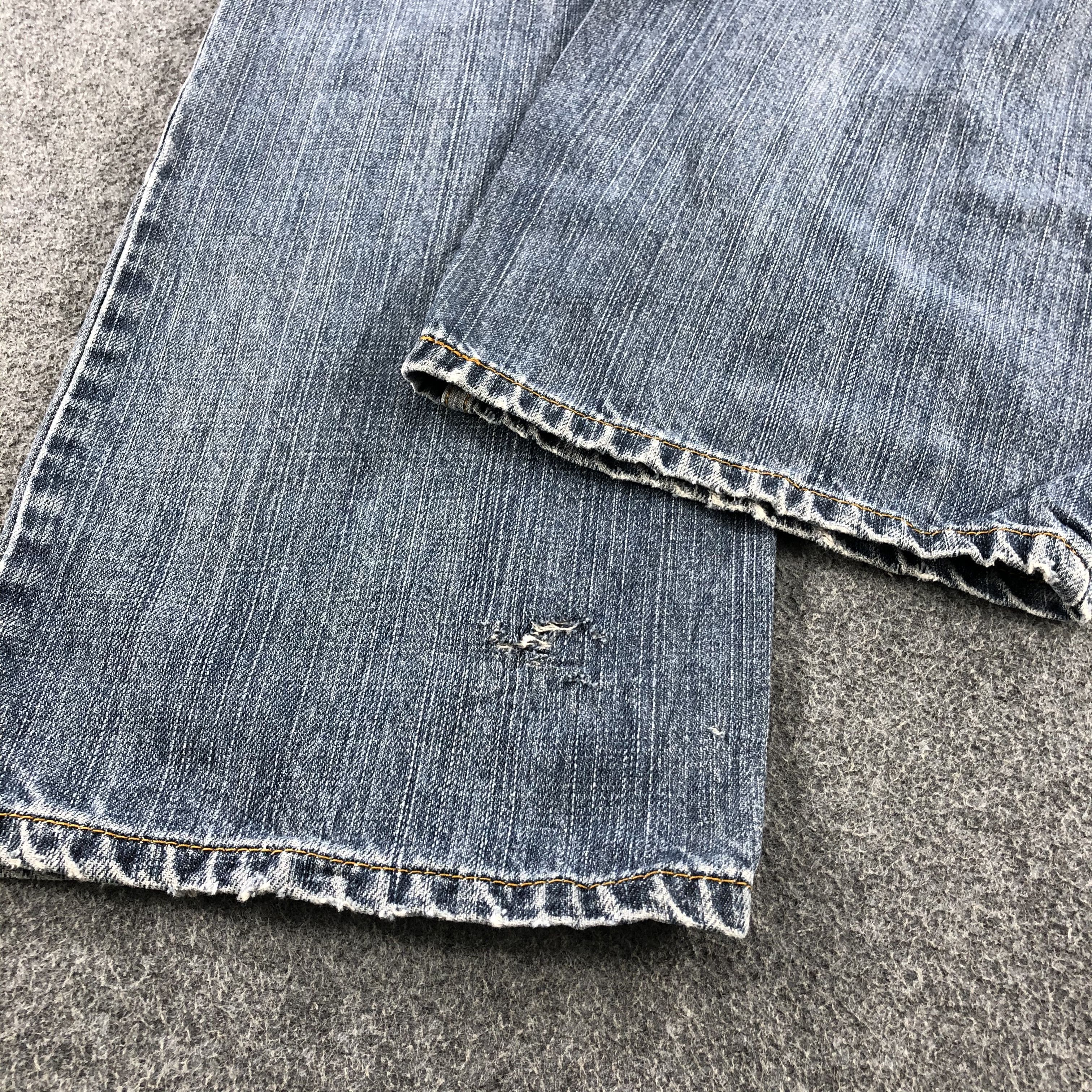 Levi's Blue Wash Vintage Levis 559 Jeans-J1188 Size US 33 - 6 Thumbnail