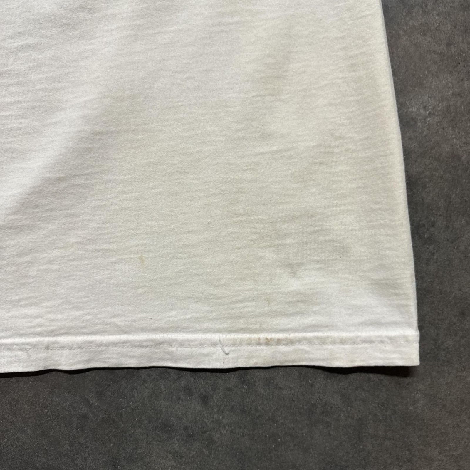 Vintage Andy Warhol Foundation FLOWERS Vintage 90s Art T-Shirt Size US XL / EU 56 / 4 - 8 Thumbnail