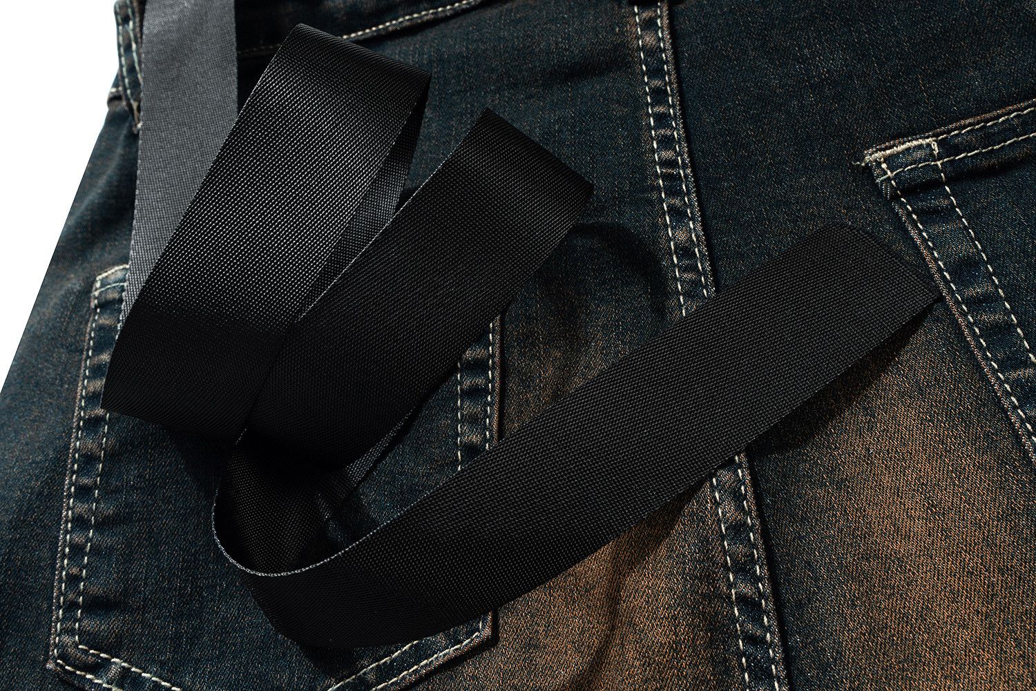 RO Ribbons Contrast Color Micro Flared Jeans