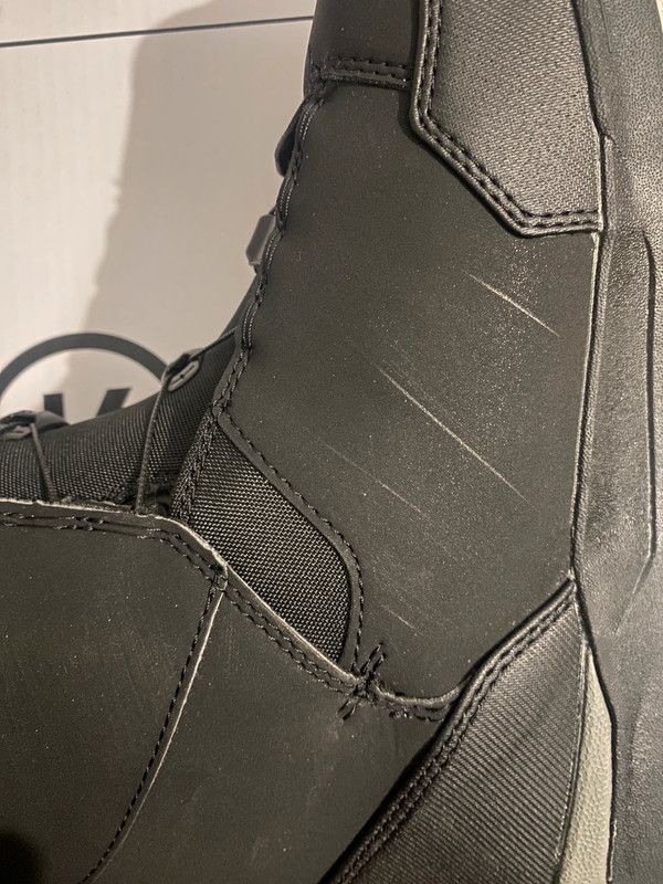 Gear for Sports × Sports Specialties Botas de snowboard Ride Lasso Black Size US 9 / EU 42 - 15 Thumbnail