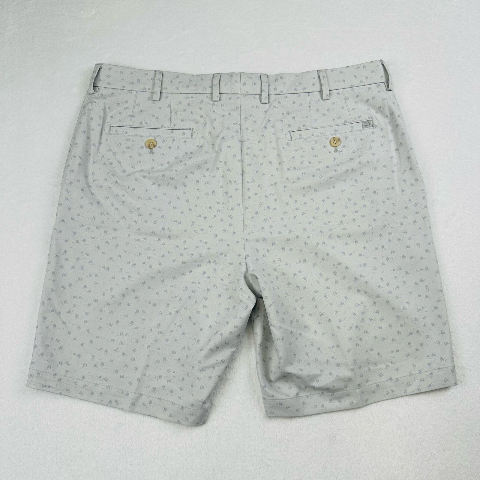 Peter Millar Peter Millar CS Men’s 36 Grey Quick Dry Hybrid Golf Shorts Size US 36 / EU 52 - 11 Thumbnail