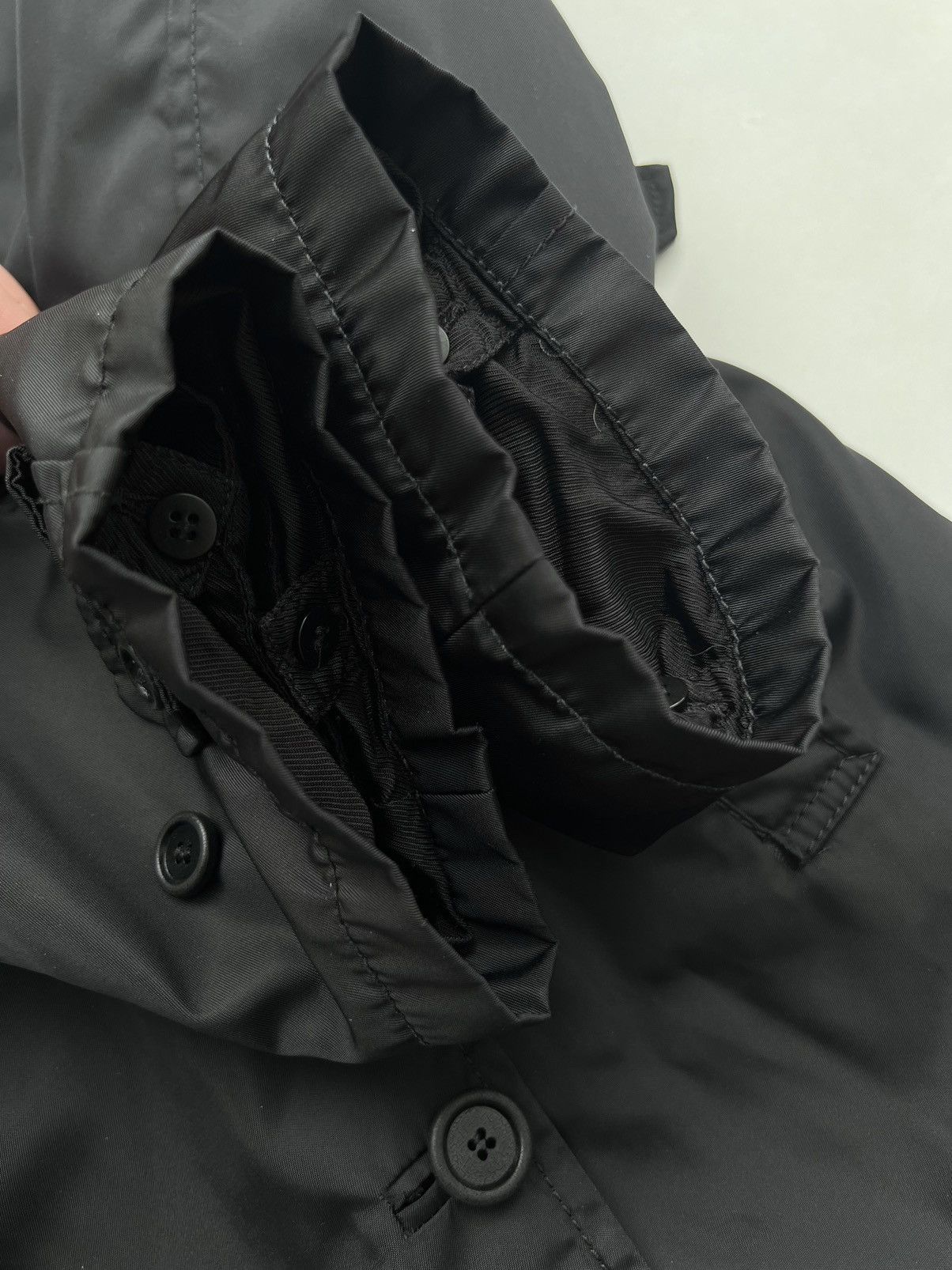 Prada 90s Prada ReNylon Double Breasted Black Trench Coat Size US M / EU 48-50 / 2 - 11 Thumbnail