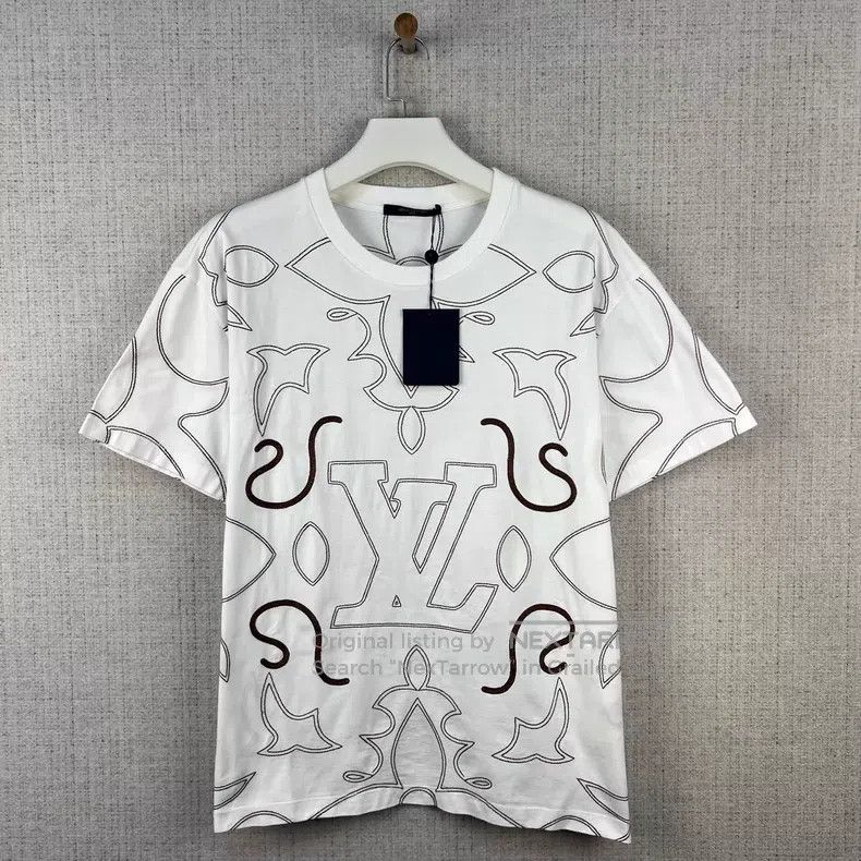 Louis Vuitton Louis Vuitton FW24 Large Logo Letter Embroidered Crew Neck Size US XXL / EU 58 / 5 - 1 Thumbnail
