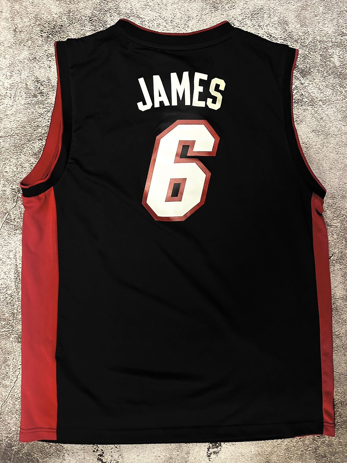 Adidas 2012 Adidas NBA Miami Heat LeBron 3 James 6 jersey Size US L / EU 52-54 / 3 - 3 Thumbnail