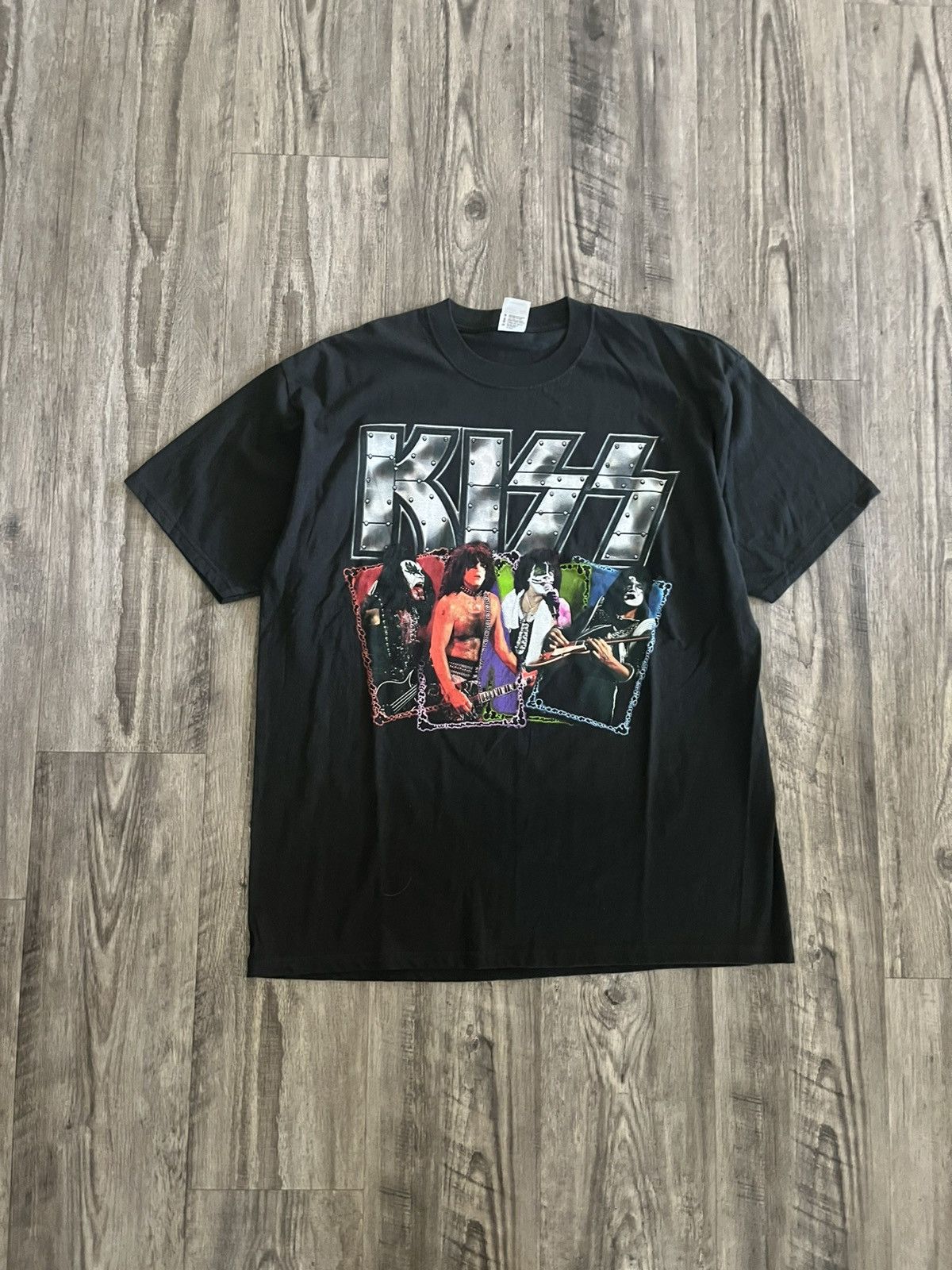KISS Vintage 2004 Kiss Band Tour Tee Size US XL / EU 56 / 4 - 2 Thumbnail