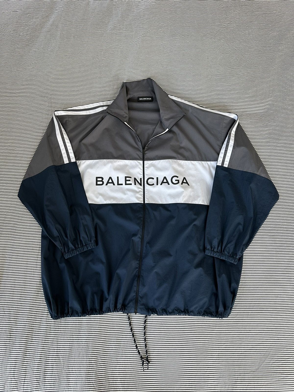 Balenciaga SS17 Original Navy Logo Track Jacket Size US XL / EU 56 / 4 - 1 Thumbnail