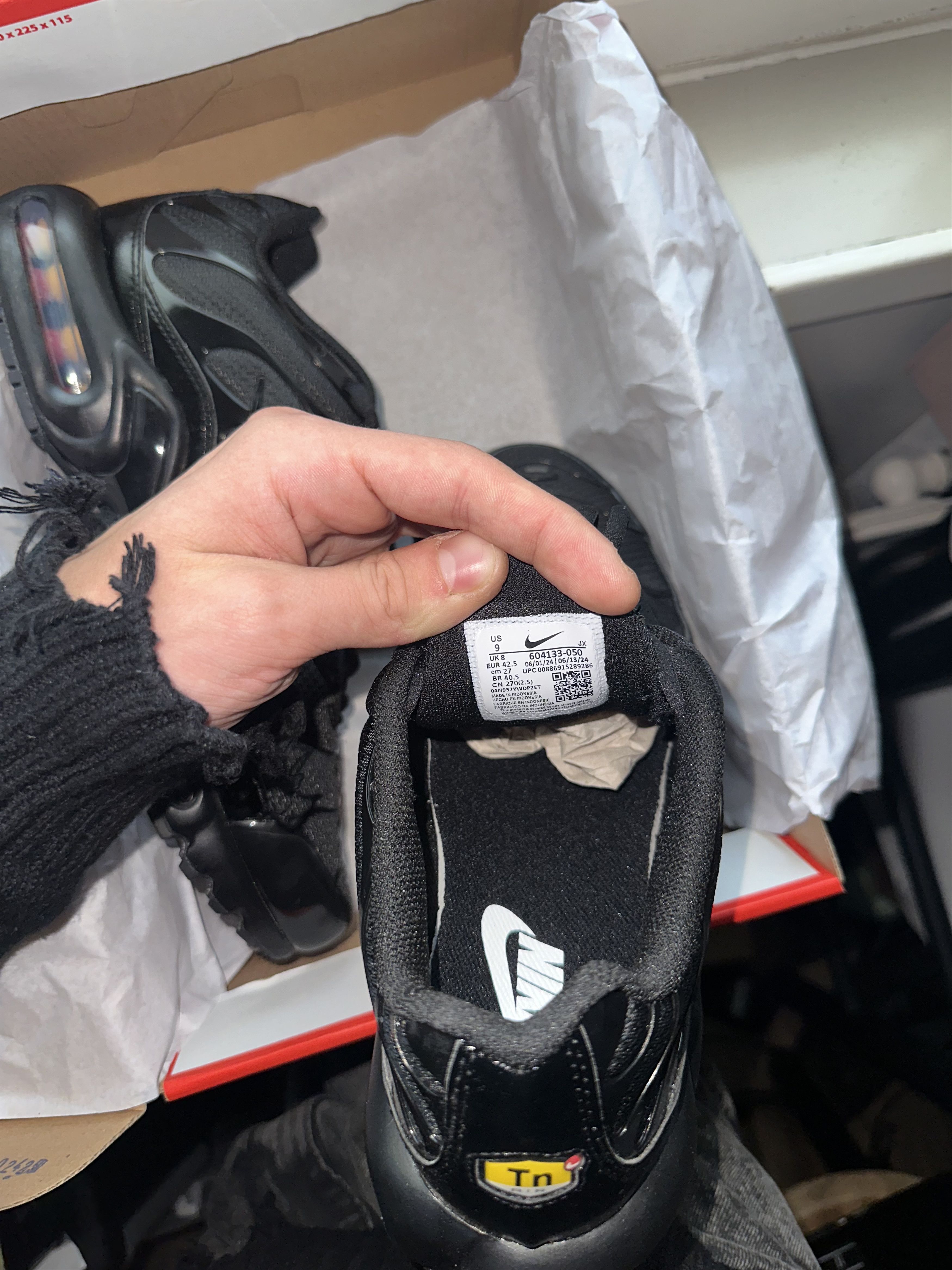Nike Nike Tn Plus Black New With Box Size US 9.5 / EU 42-43 - 4 Thumbnail