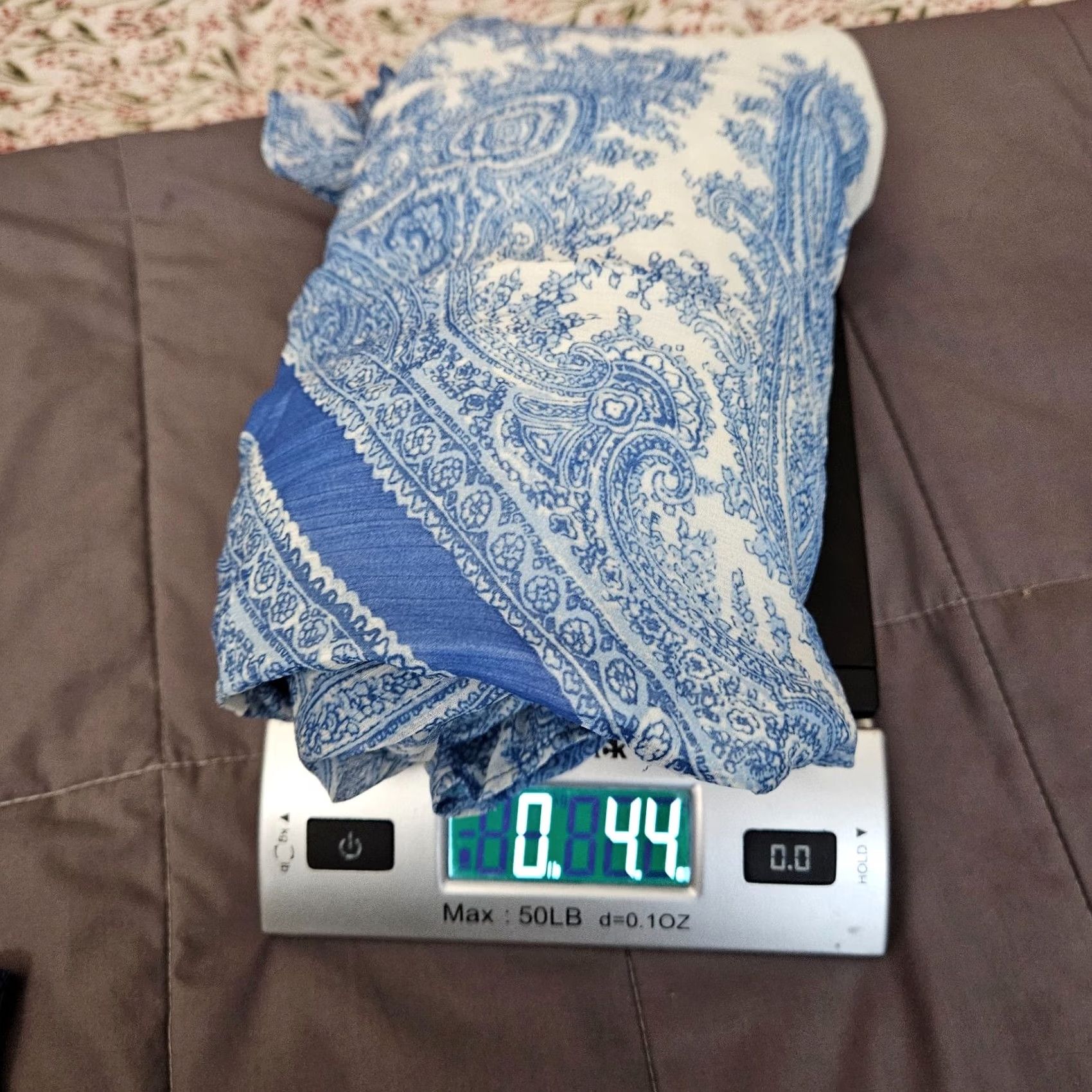 Vintage Cupcakes and Cashmere blouse Women's M Paisley Blue White V-Neck Long Sleeve Pullover Casual All Seasons Regular Size M Womens Size M / US 6-8 / IT 42-44 - 8 Thumbnail