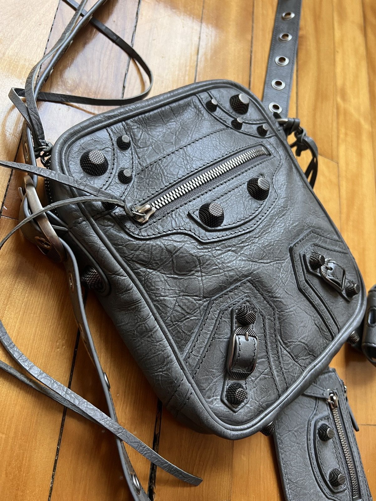 Balenciaga Le Cagole Embellished Textured-Leather Messenger Bag Size ONE SIZE - 5 Thumbnail
