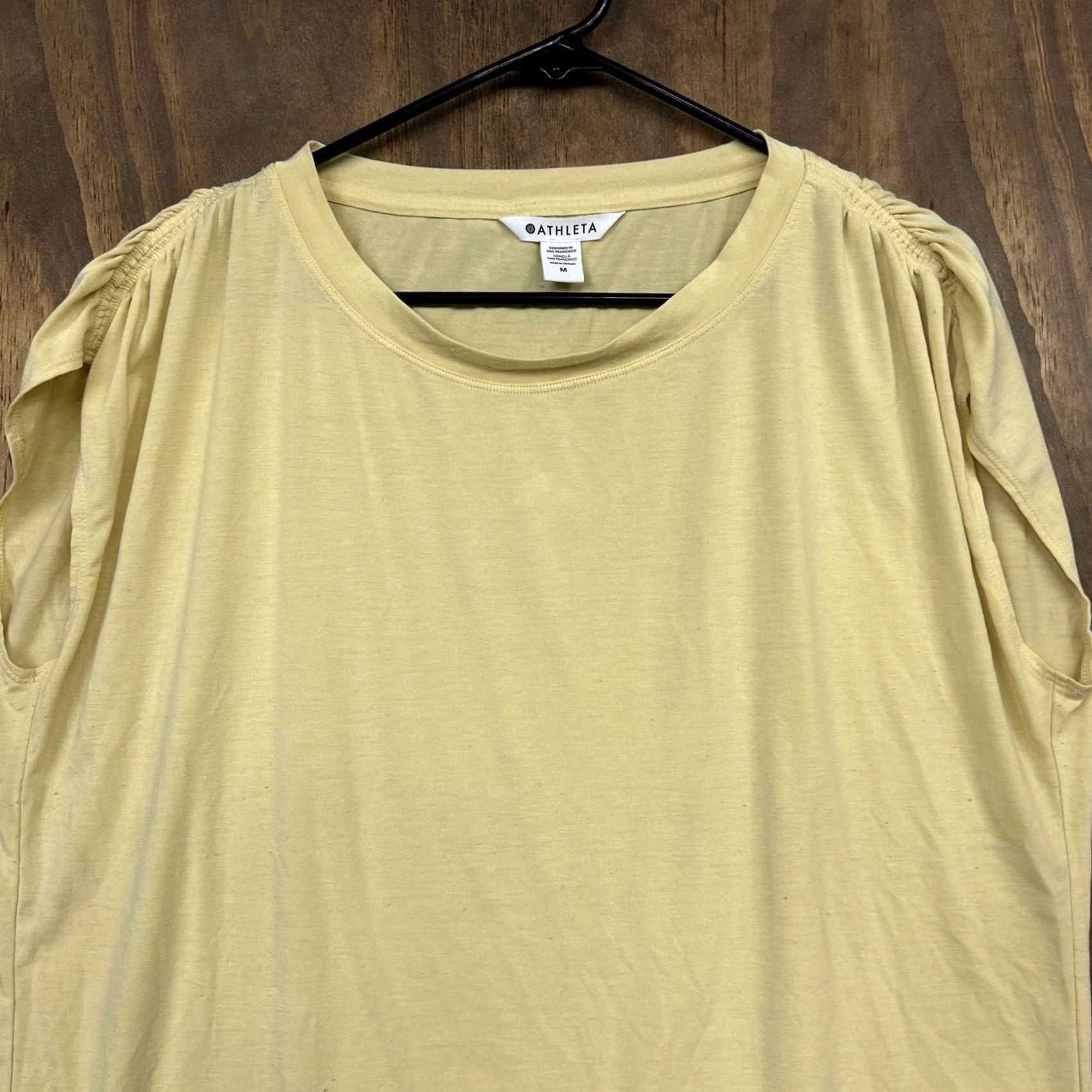 Athleta Athleta Shirt Yellow Athletic T-Shirt Womens Sleeveless Loose Fit Tank Tunic M Size M / US 6-8 / IT 42-44 - 2 Thumbnail