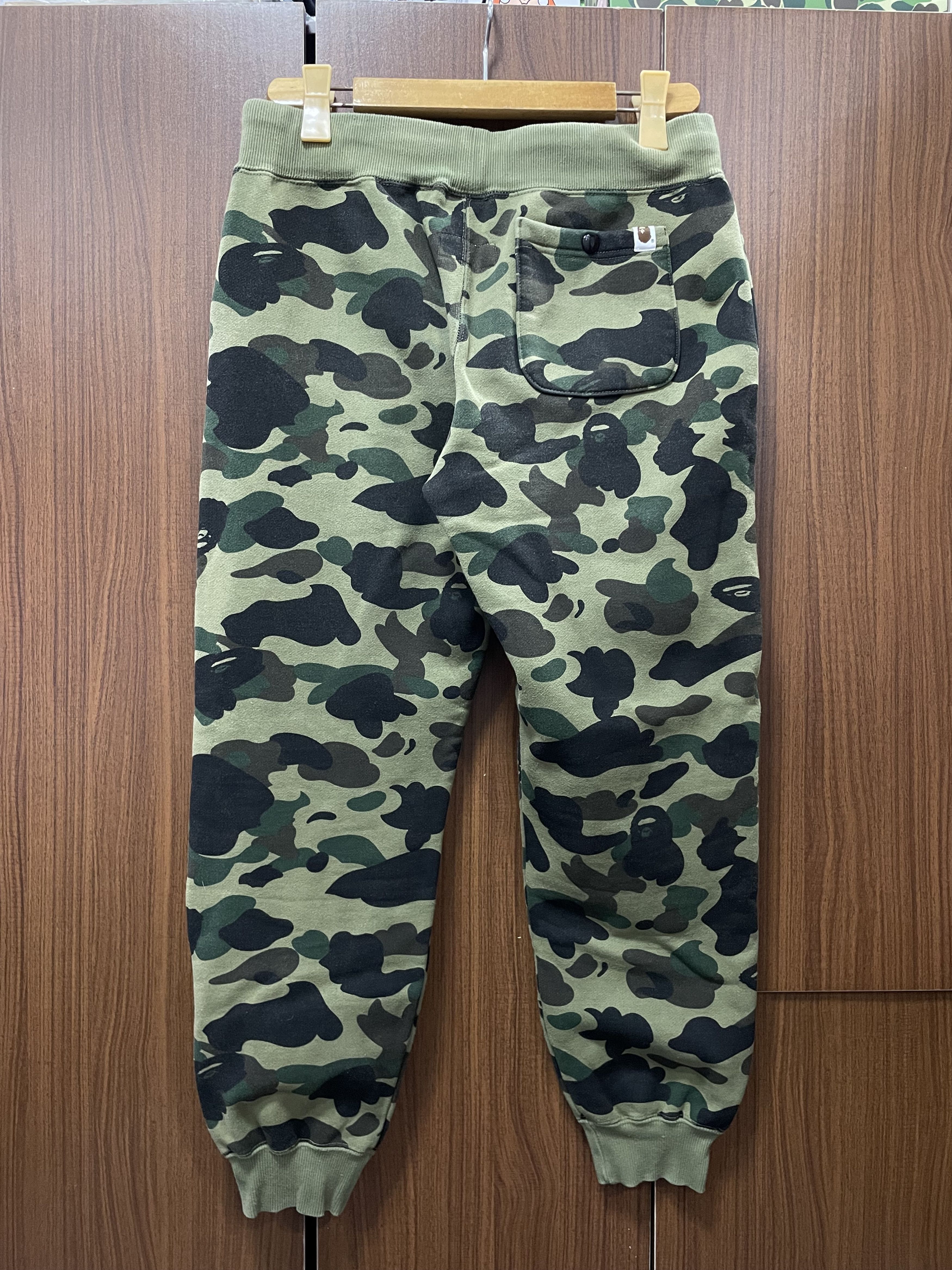 Bape × Champion Bape x Champion Jogger Pants 1st Camo Size US 31 - 7 Thumbnail