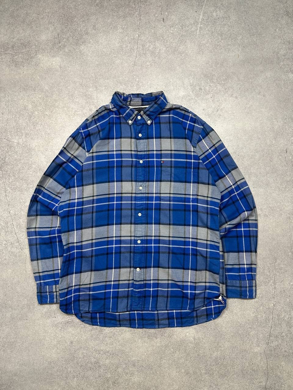 Tommy Hilfiger Vintage Tommy Hilfiger Plaid Long Sleeve Shirt, Size XL Size US XL / EU 56 / 4 - 1 Thumbnail