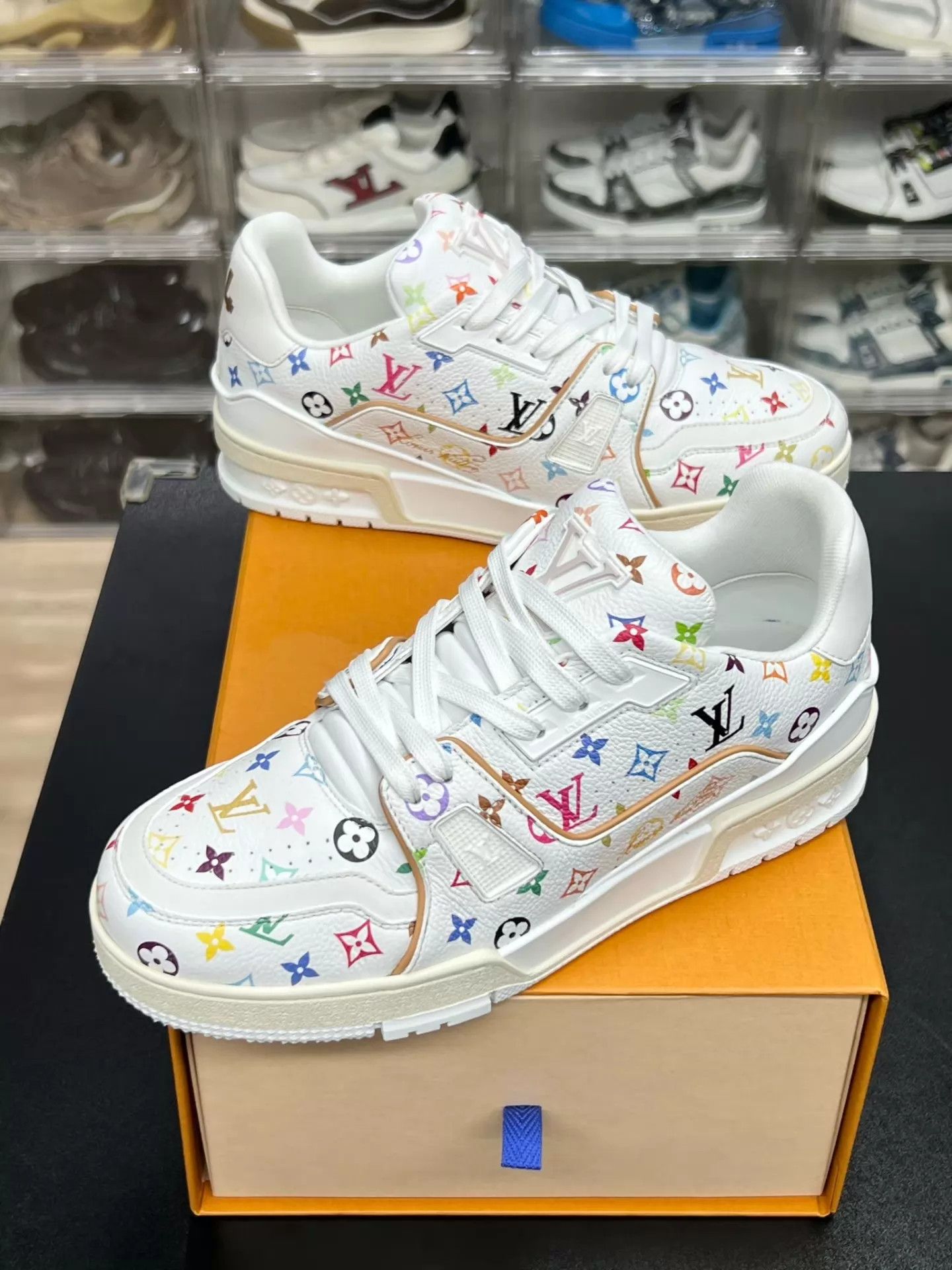 Louis Vuitton LV Trainer x TM White 38.5 Near New Rare Vtg Box & Accs Size US 8 / IT 38 - 1 Thumbnail