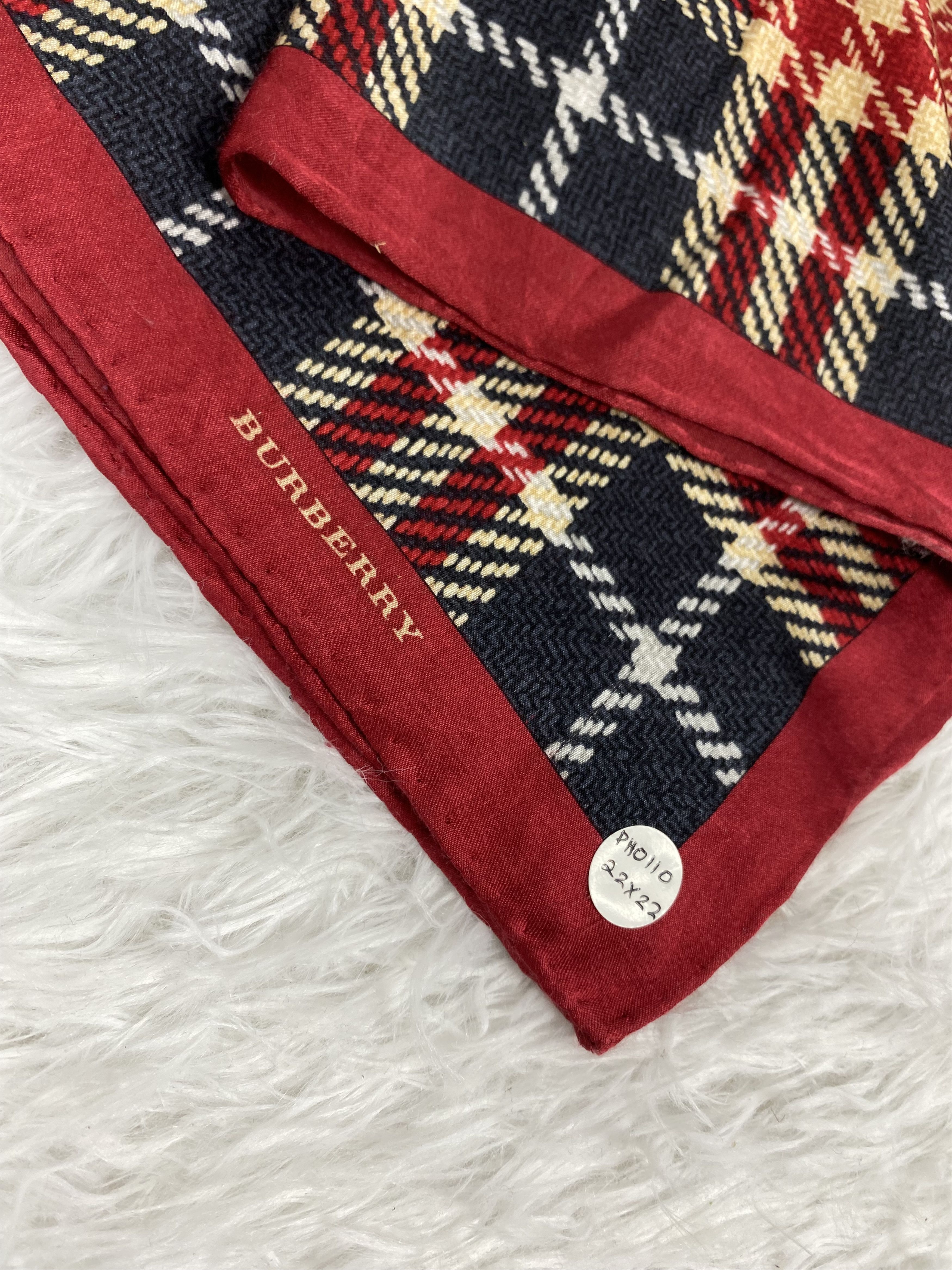 Burberry Vintage Burberry Handkerchief PH0110 Size ONE SIZE - 2 Thumbnail
