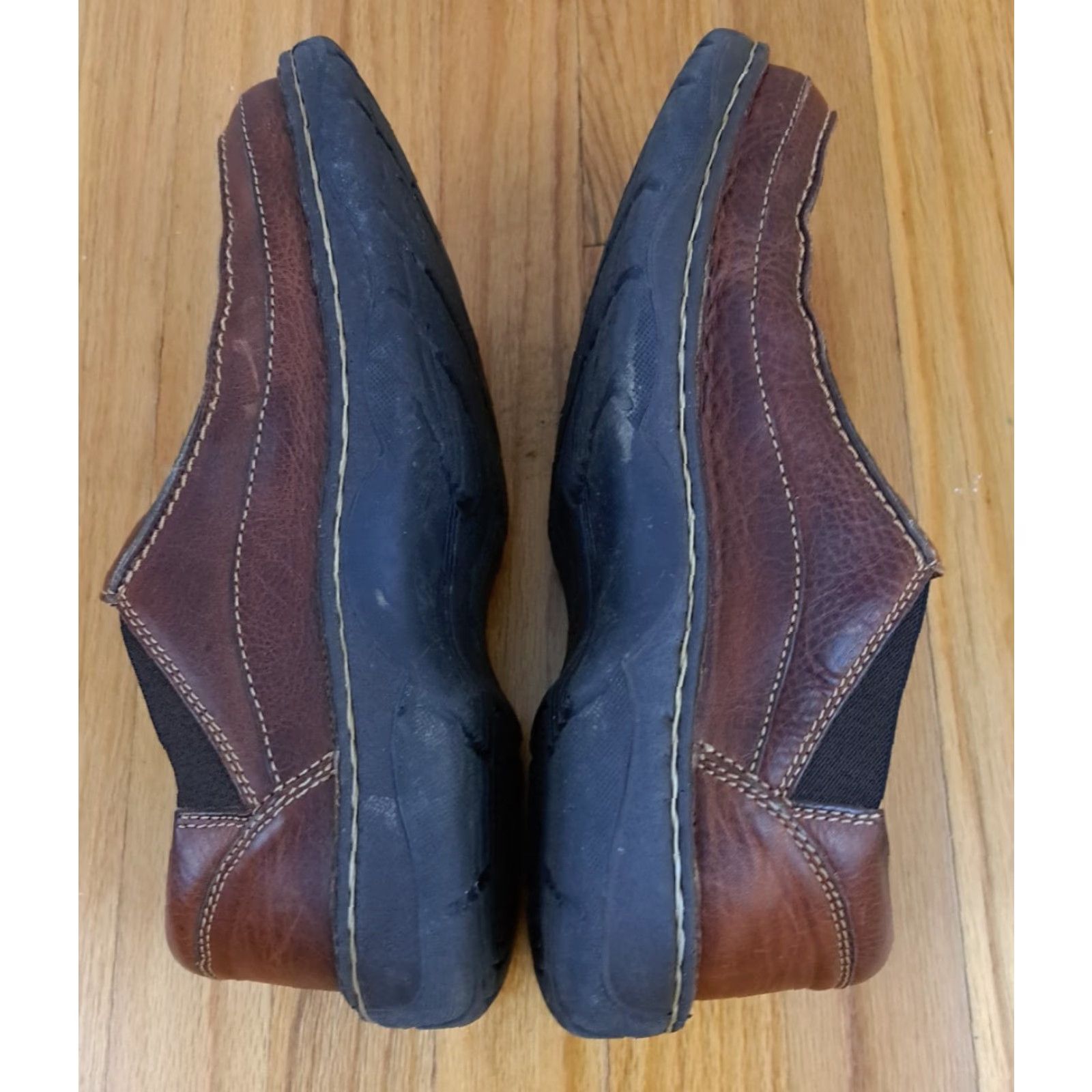 Johnston & Murphy VINTAGE Johnston & Murphy Brown Leather Stitched Uppers Slip-On sz 10.5 M US Dress Oxford Men Leather Upper Brown US Shoe Size 10.5 Mens Shoes Size US 10 / EU 43 - 6 Thumbnail