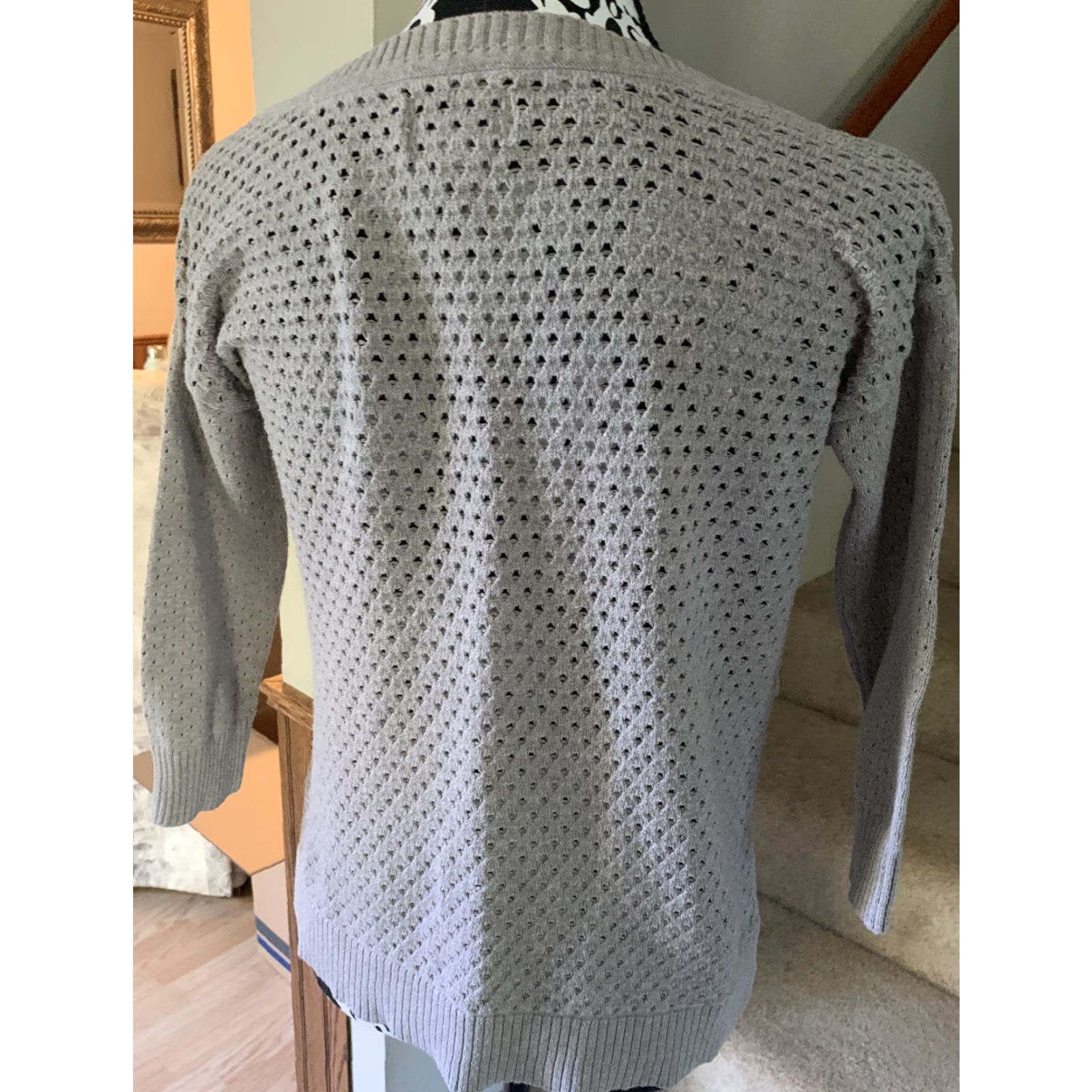 American Eagle Outfitters VINTAGE American Eagle Pullover Sweater Knit 3/4 Sleeve Gray SZ S Womens Girls, Pullover, Knit, Gray, 3/4 Sleeve, S, Womens Girls Size S / US 4 / IT 40 - 4 Thumbnail