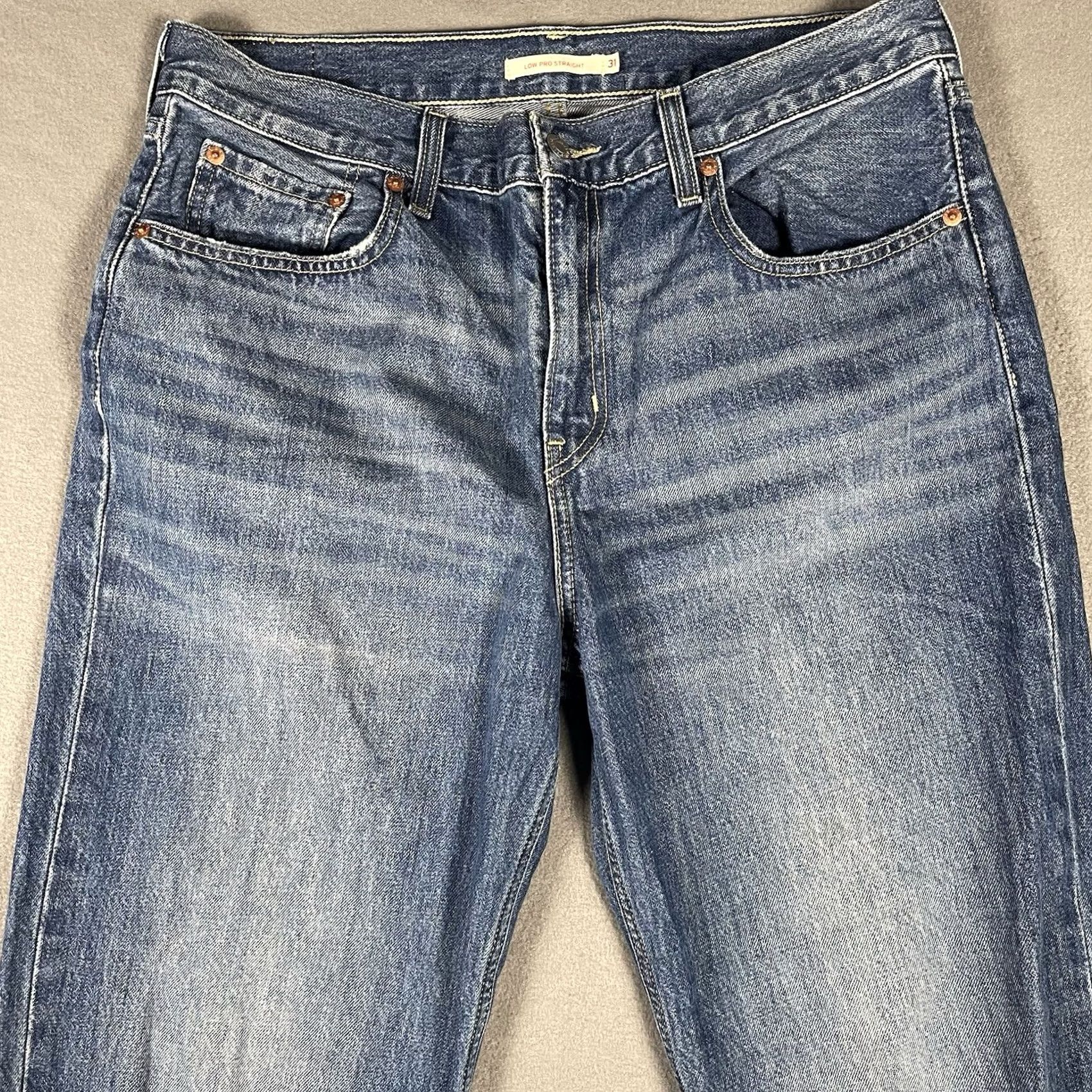 Denime VINTAGE Levis Low Pro Jeans Womens 31x31 Relaxed Straight Leg Blue Denim Distressed Pants 5-Pocket Womens Men? Size 24" / US 00 / IT 34 - 2 Thumbnail