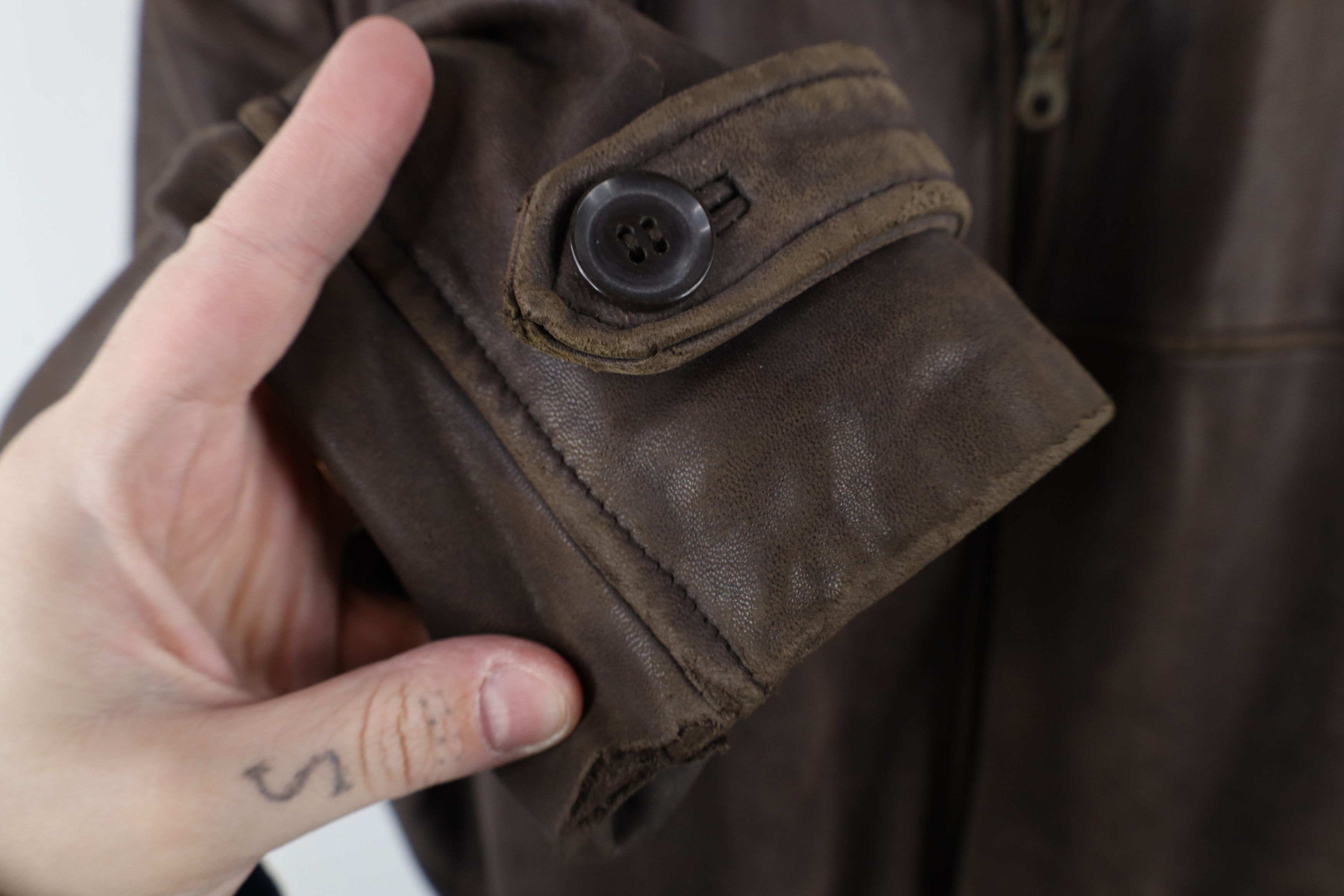Vintage Vintage 90s Streetwear Belted Leather Motorcycle Jacket Size US XXL / EU 58 / 5 - 6 Thumbnail