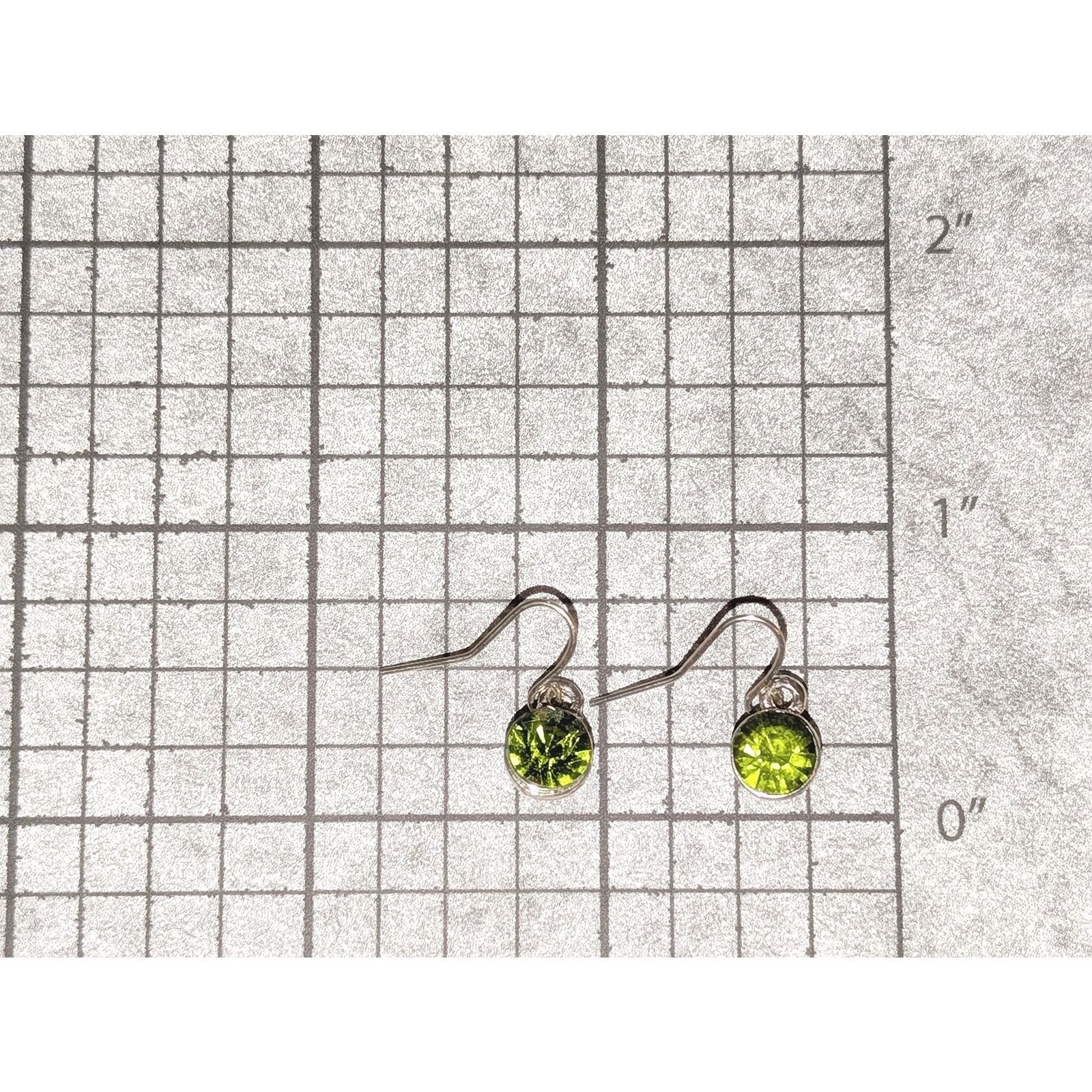 Vintage VTG 1980 Silver-Tone Faux Peridot Birthstone Dangle Earrings Size ONE SIZE - 3 Thumbnail