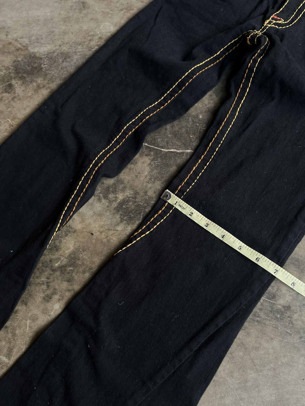 If Six Was Nine TRUE RELIGION BLACK FLARE BOOTCUT DENIM JEANS PANTS PATTERN Size US 26 / EU 42 - 15 Thumbnail