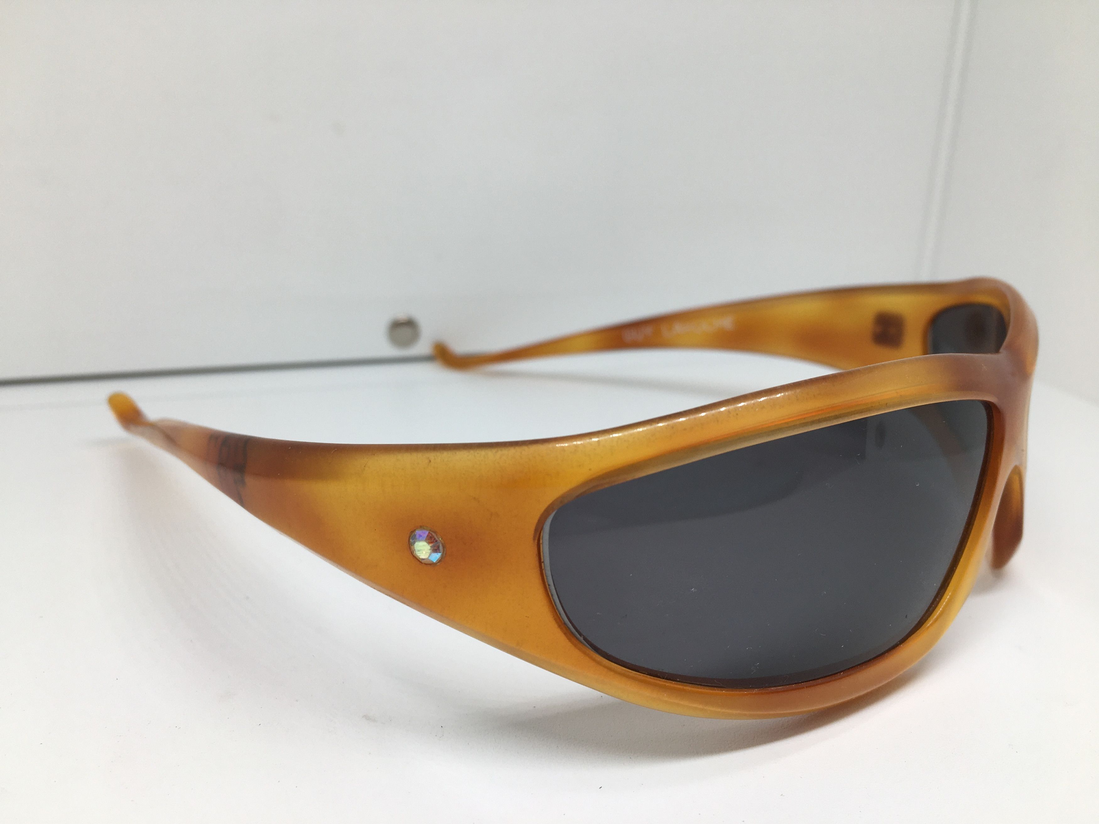 Guy Laroche Vintage Guy Laroche Honey Amber Tortoise Sunglasses Wrapped Size ONE SIZE - 1 Thumbnail