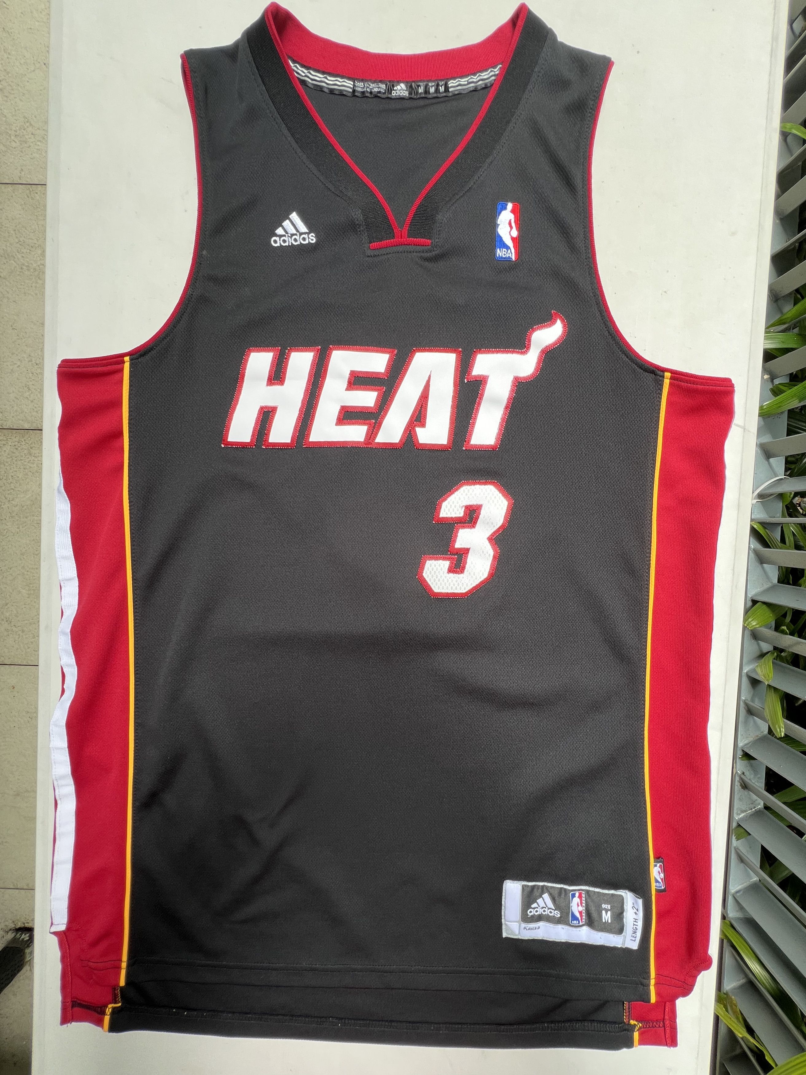 Adidas × NBA Dwyane Wade Miami Heat NBA Black Swingman Jersey Size US M / EU 48-50 / 2 - 1 Thumbnail