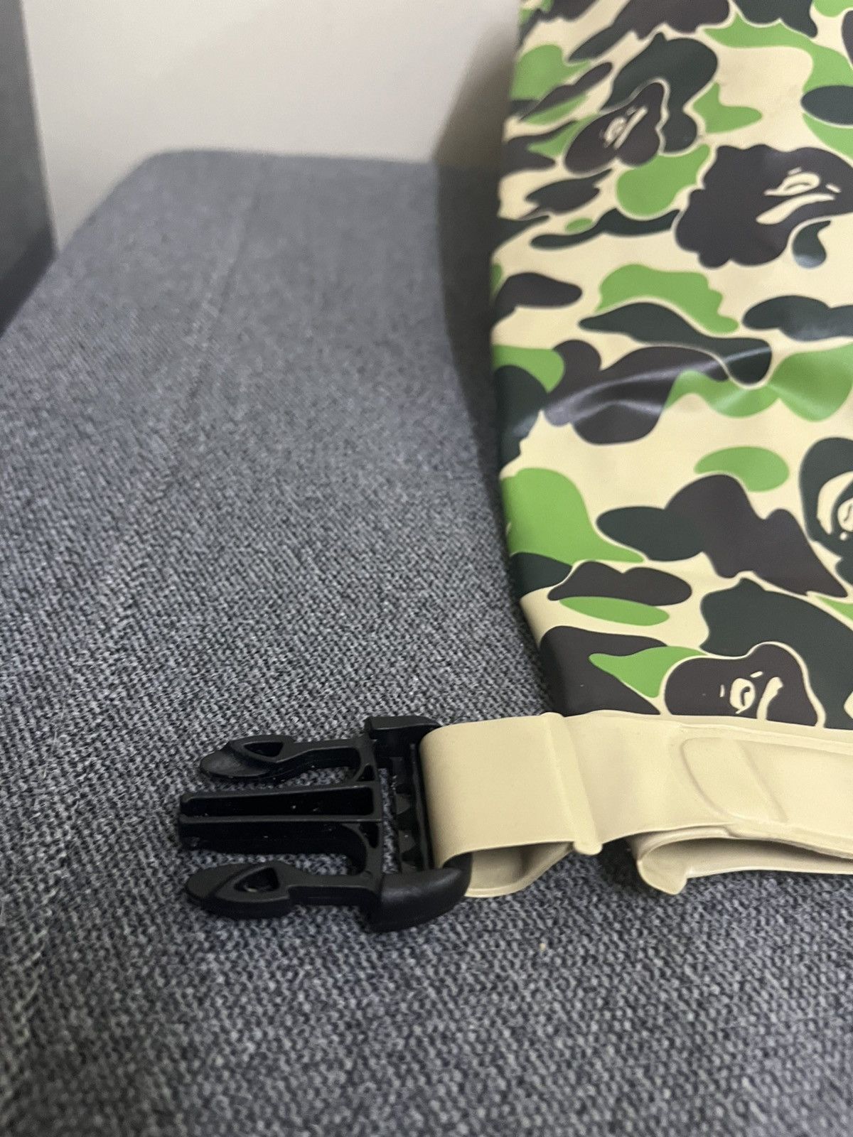 Bape Bathing ape camo waterproof bag Size ONE SIZE - 7 Thumbnail