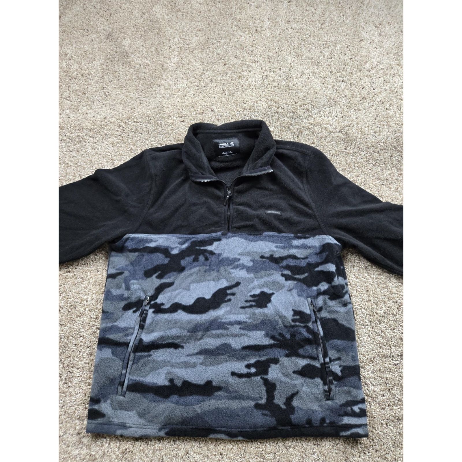 O'Neill O'Neill Fleece Jacket Mens Medium Black Camouflage 1/4 Zip Pockets Pullover Jacket/Coat Short Sleeve? Size US M / EU 48-50 / 2 - 3 Thumbnail
