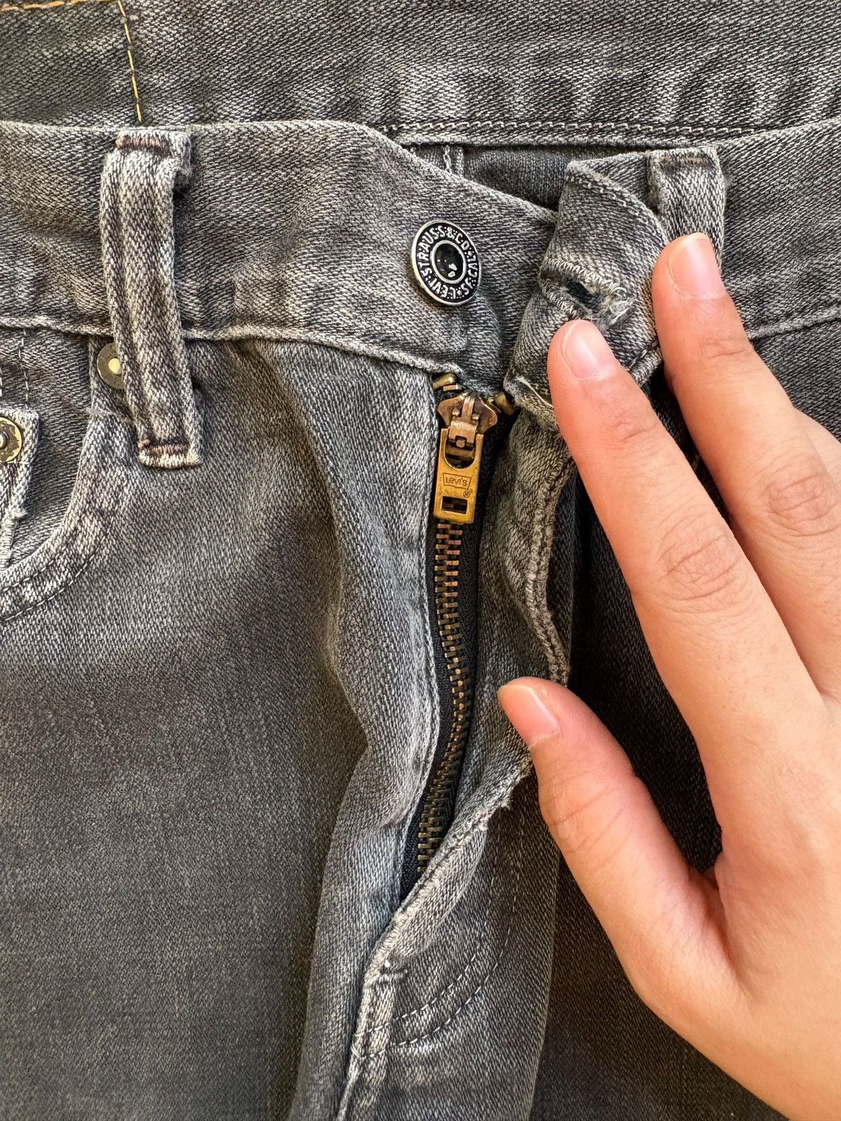 Levi's × Levi's Vintage Clothing Vintage 90s Levis 505 Cargo Faded Wash Distressed Jeans Size US 29 - 3 Thumbnail