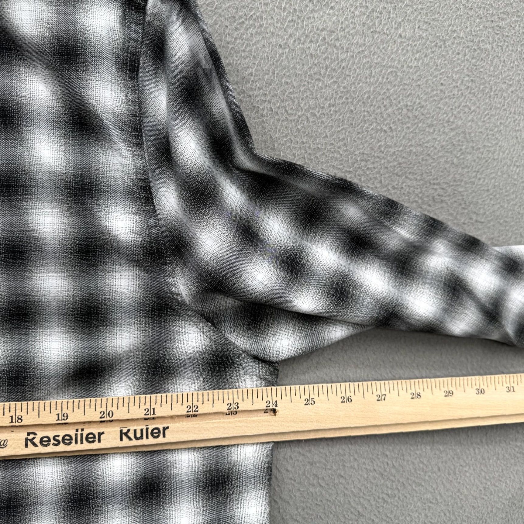 Allsaints AllSaints Shirt Mens Large Gray Check Flannel Relaxed Fit Button Up Casual Size US L / EU 52-54 / 3 - 4 Thumbnail