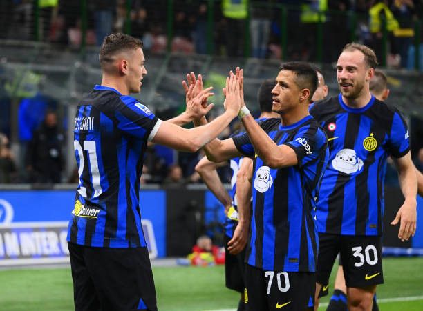 Other Inter milan x ninja turtles 23/24 alexis jersey football Size US L / EU 52-54 / 3 - 17 Thumbnail