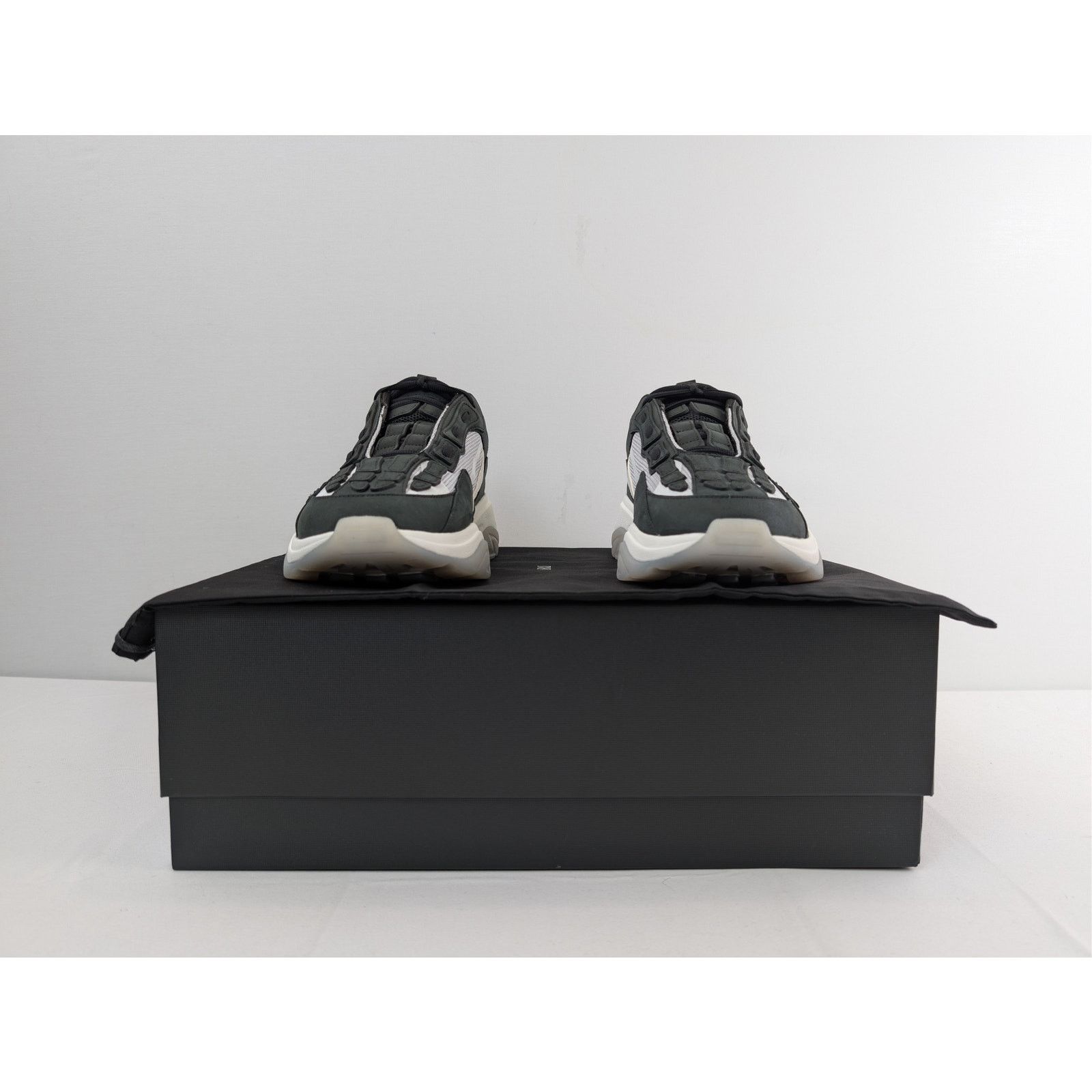 Amiri o1rshd1 Bone Runners in Black Size US 8 / EU 41 - 16 Thumbnail
