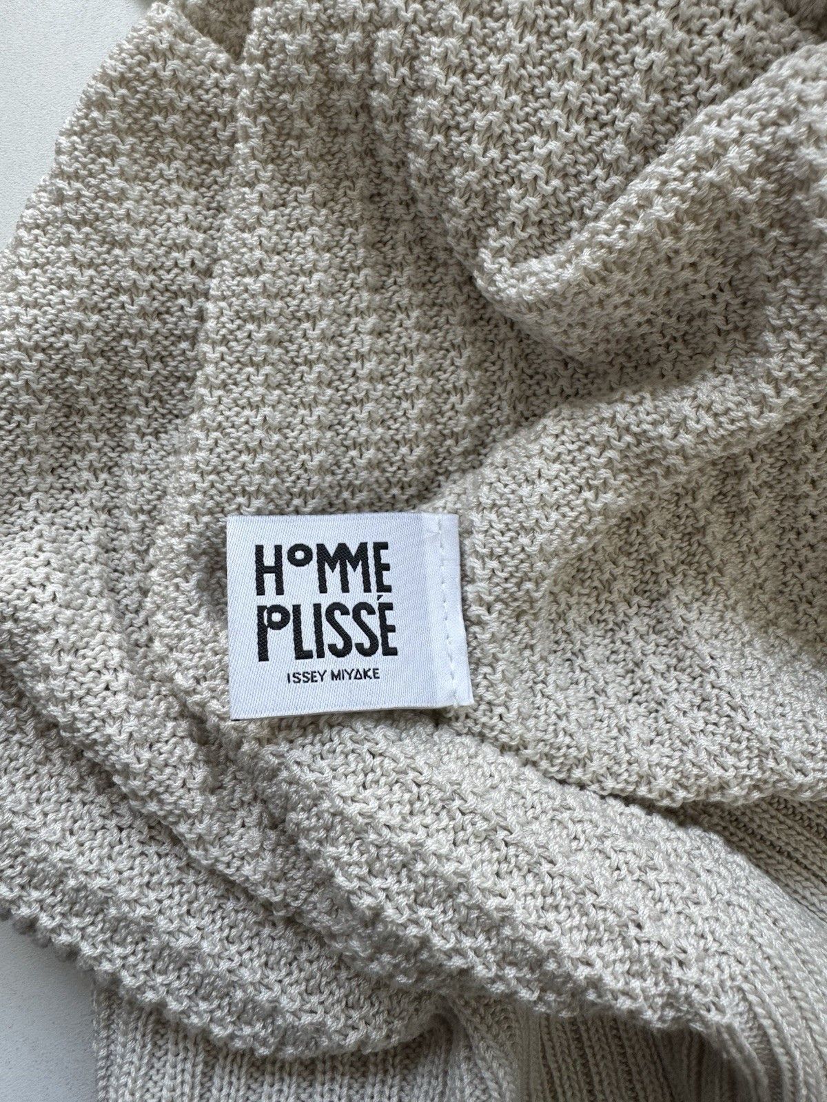 Homme Plisse Issey Miyake Homme Plissé Issey Miyake Ivory Knit Sweater One Size OSFA Size US M / EU 48-50 / 2 - 3 Thumbnail