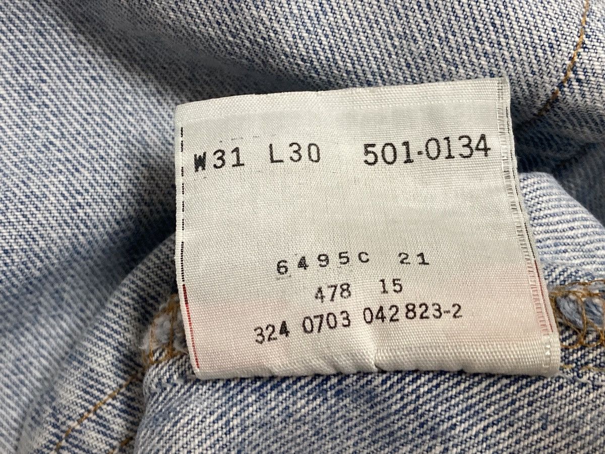 Levi's Vintage Y2K Levis 501 jeans Made in Guatemala Size US 31 - 6 Thumbnail