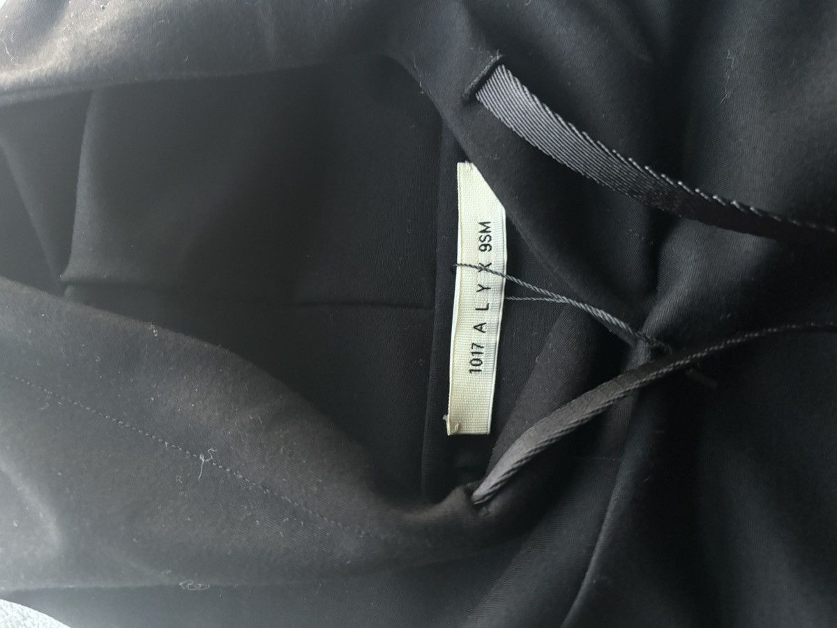 1017 ALYX 9SM 1017 Alyx 9SM hoodie b/b Size US M / EU 48-50 / 2 - 2 Thumbnail