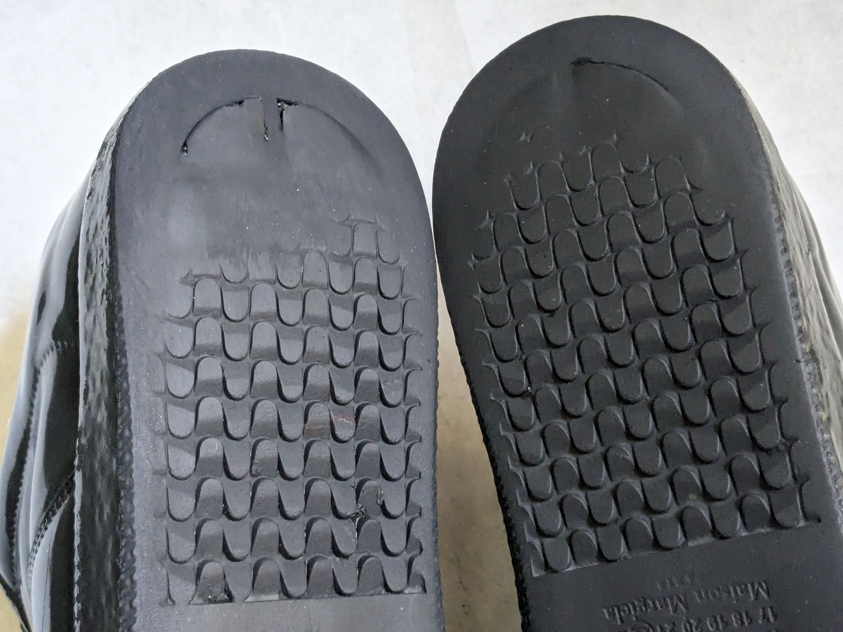 Maison Margiela Maison Margiela Replica GAT Black Patent Leather 12 45 Low Size US 12 / EU 45 - 19 Thumbnail