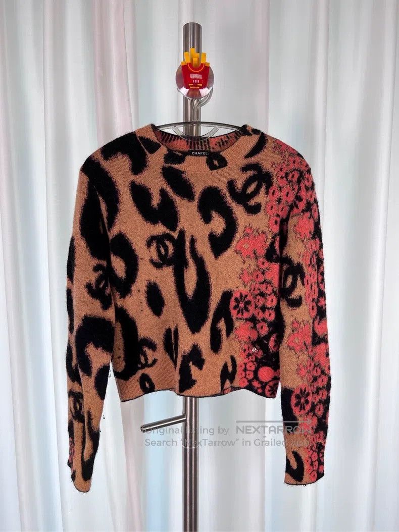 Chanel Chanel 23 pink-brown iced tea full-print sweaters Size XS / US 0-2 / IT 36-38 - 1 Thumbnail