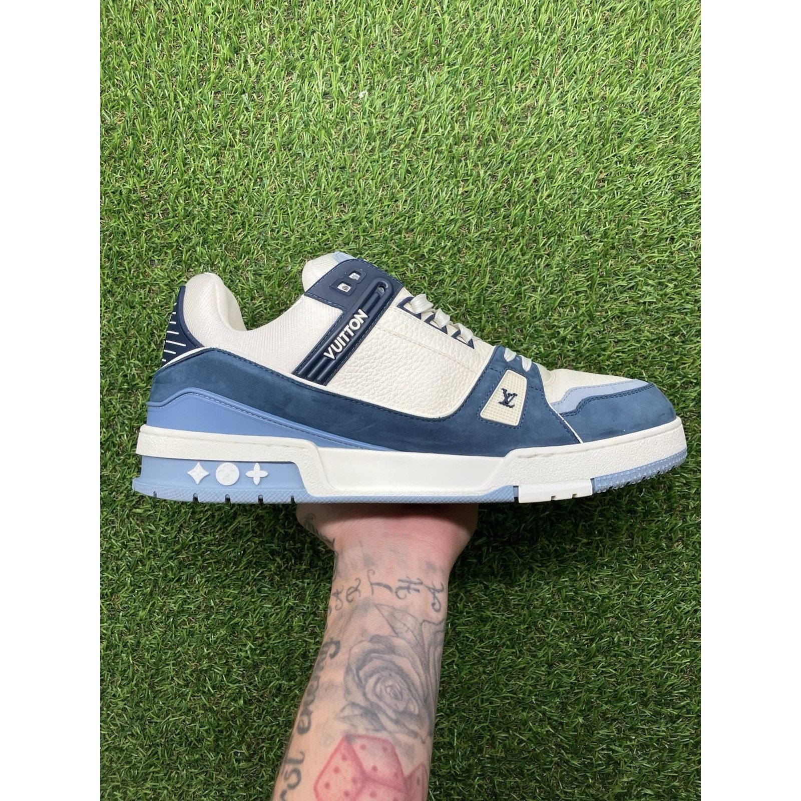 Louis Vuitton Louis Vuitton Trainer ' Blue Beige ' | EXCELLENT Size US 11 / EU 44 - 2 Thumbnail