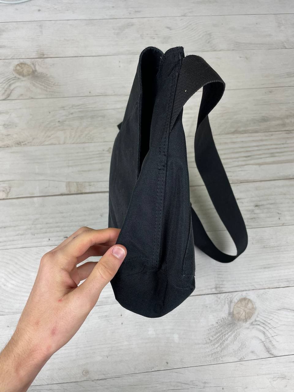 Nike Vintage Nike Messenger Bag 00s Shoulders Y2K Size ONE SIZE - 23 Thumbnail