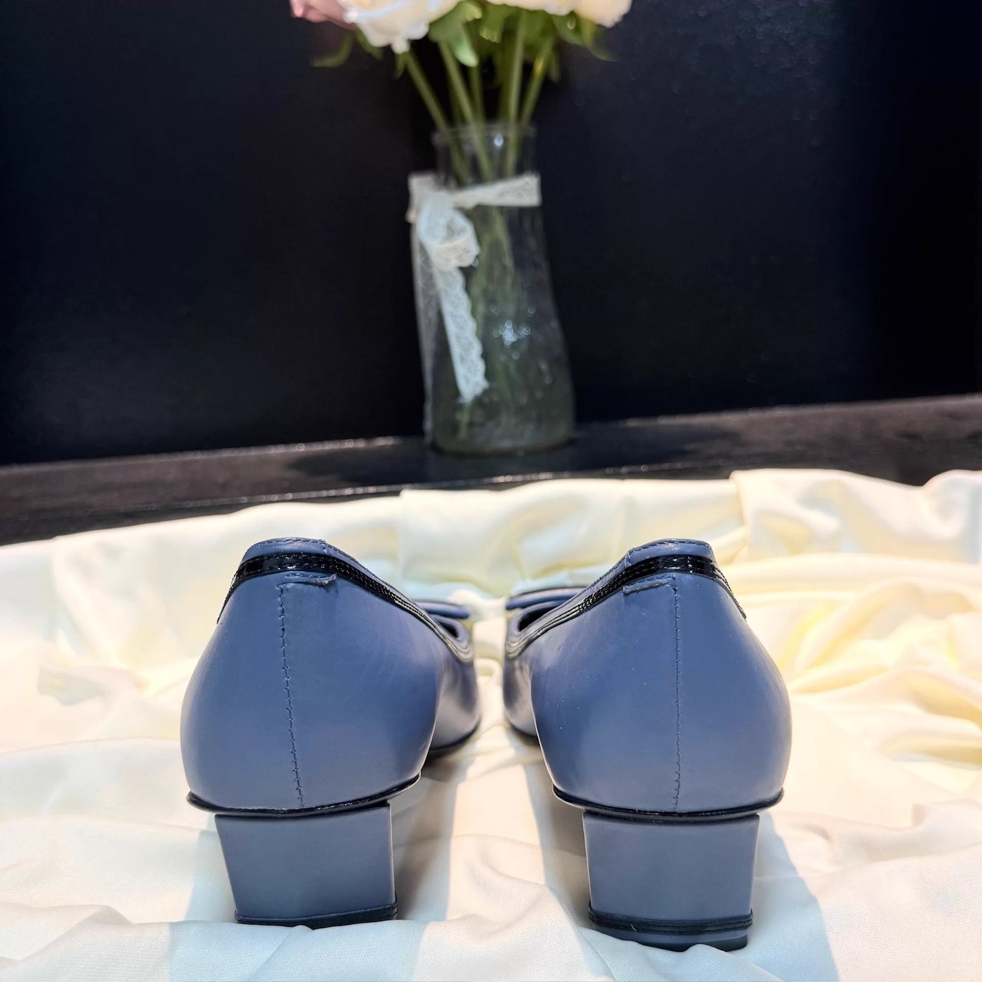 Roger Vivier RV black & blue square buckle pumps 36 new Size US 5.5 / IT 35.5 - 3 Thumbnail