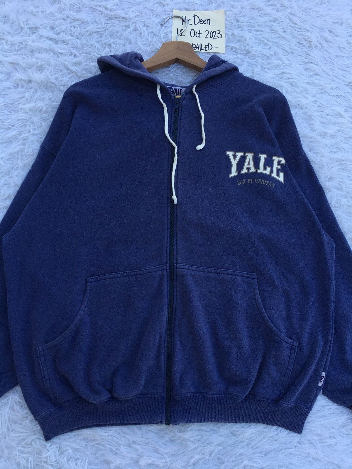 Vintage Rare Vintage Yale University Sweater Hoodie Size US L / EU 52-54 / 3 - 11 Thumbnail