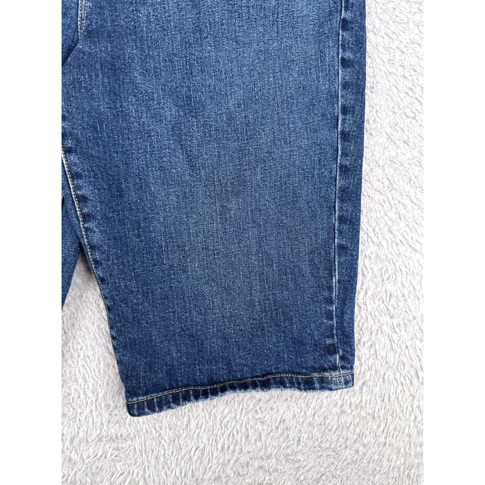 Ralph Lauren Lauren Ralph Lauren Shorts Women 6 Blue Denim Cotton Blend Mid Rise Casual 30x12 Shirt Womens 30 Blue 90s? Size 28" / US 6 / IT 42 - 2 Thumbnail