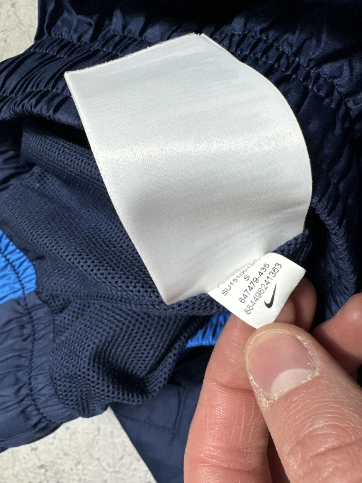 Nike Nike Vintage Nylon Track Suit Jacket & Pants Size S Blue Size US S / EU 44-46 / 1 - 15 Thumbnail