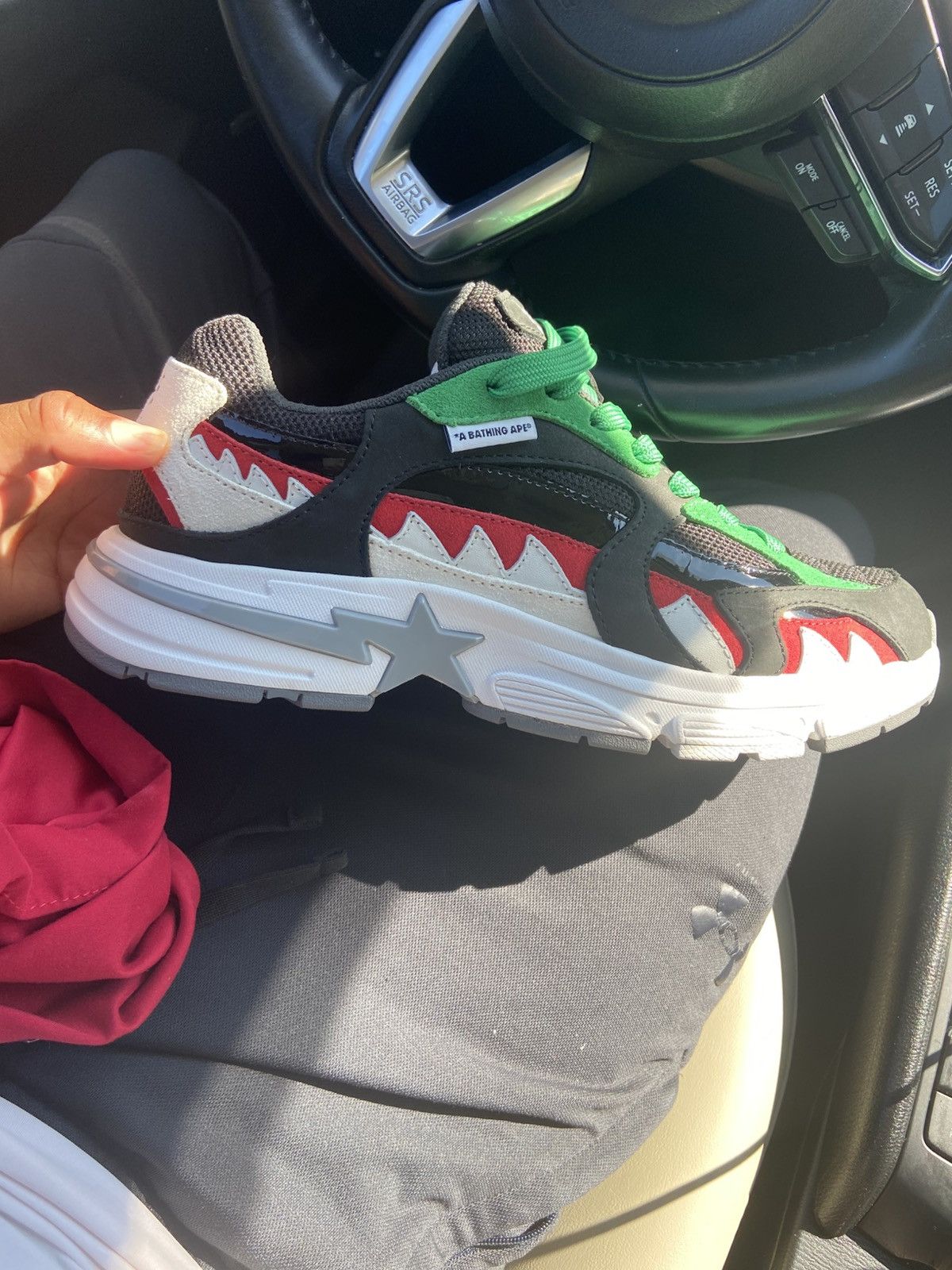 Bape Brand new sharksta dubai editon Size US 9.5 / EU 42-43 - 5 Thumbnail