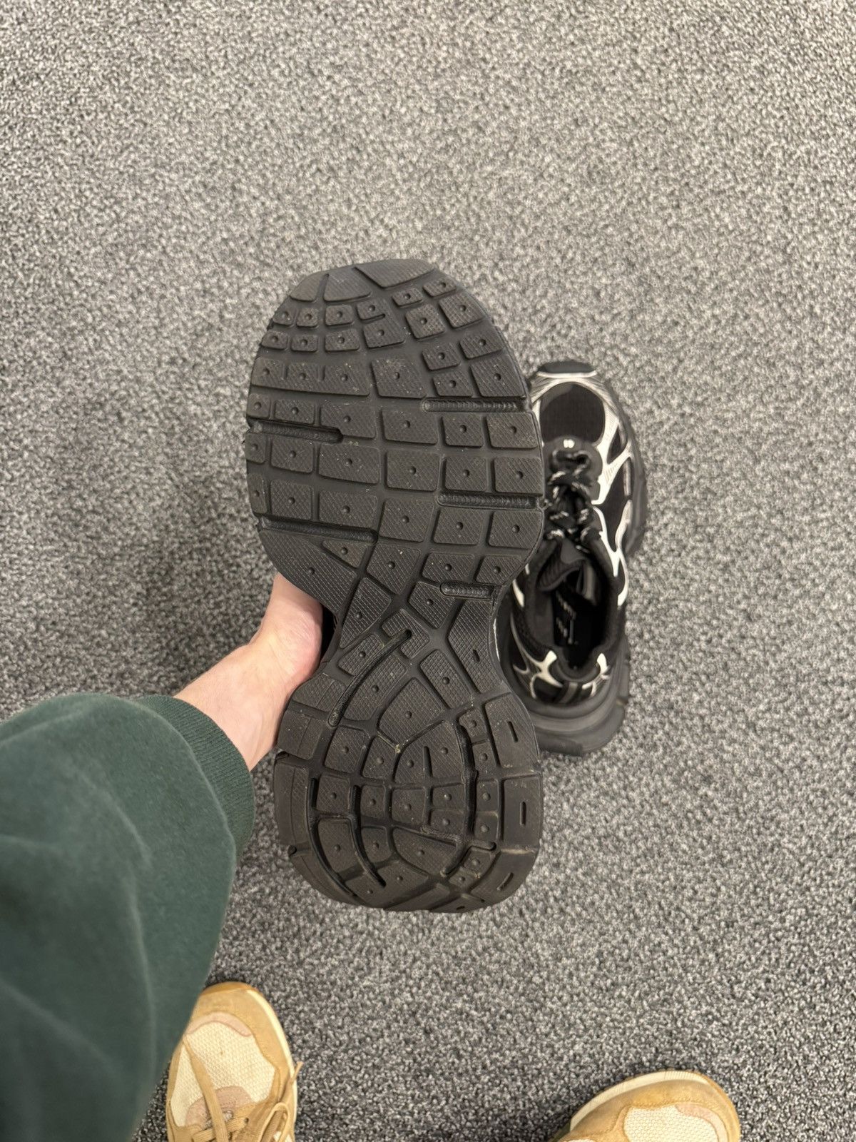 Balenciaga Balenciaga 3XL Black (US 10.5/11M) Size US 11 / EU 44 - 9 Thumbnail
